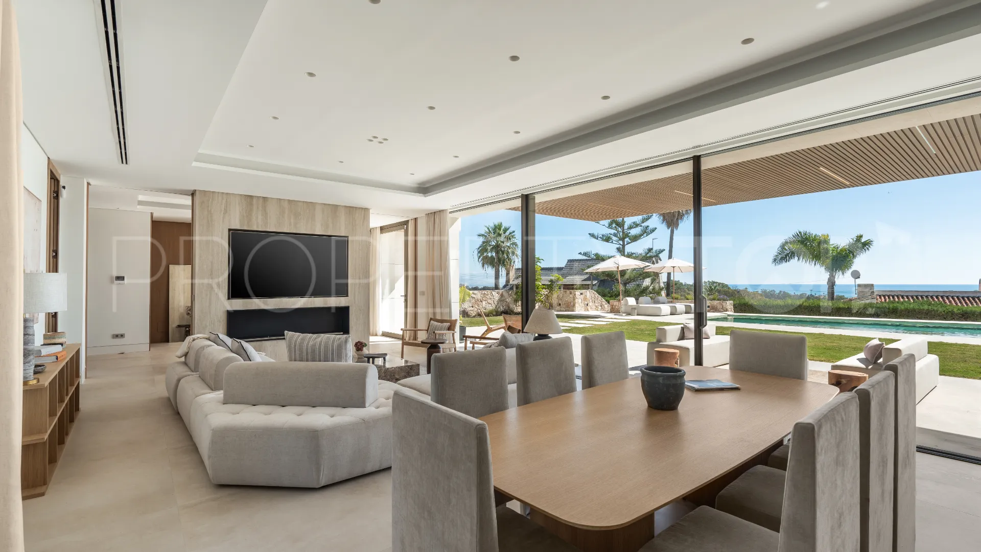 5 bedrooms villa in Malaga for sale