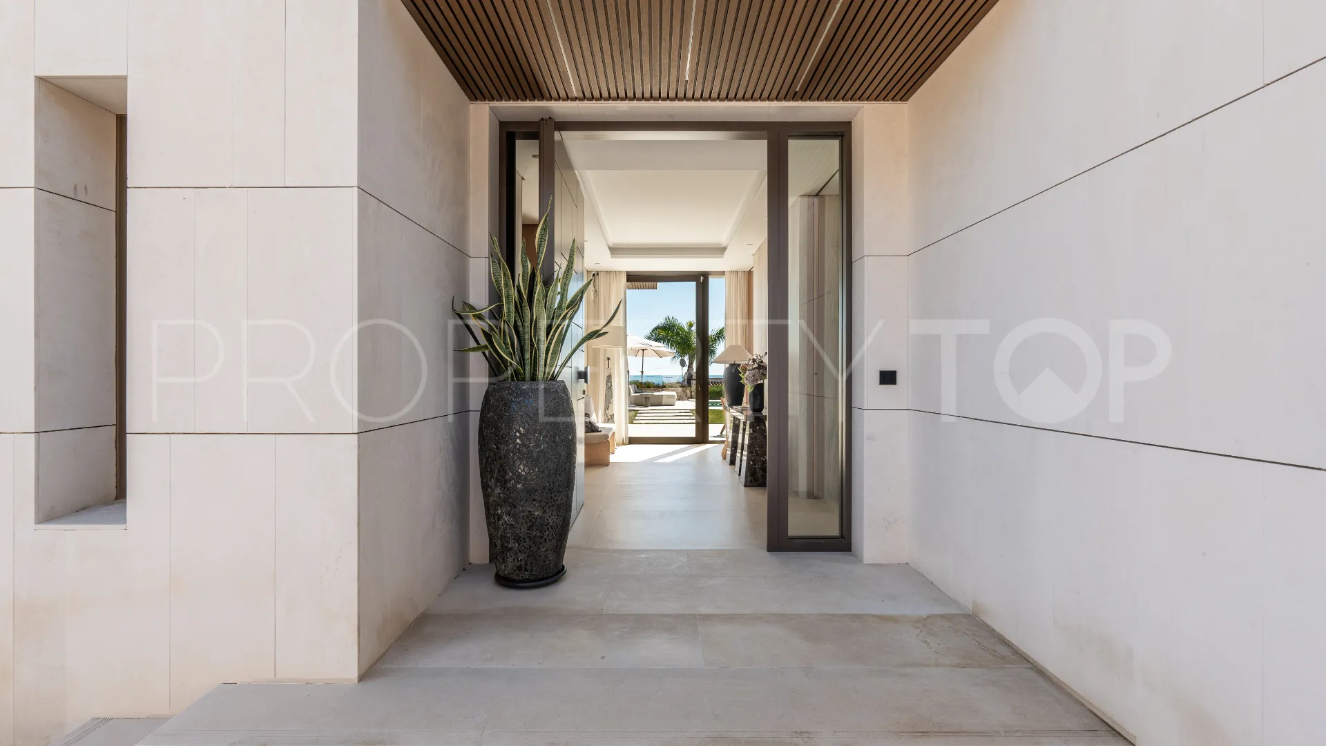 5 bedrooms villa in Malaga for sale