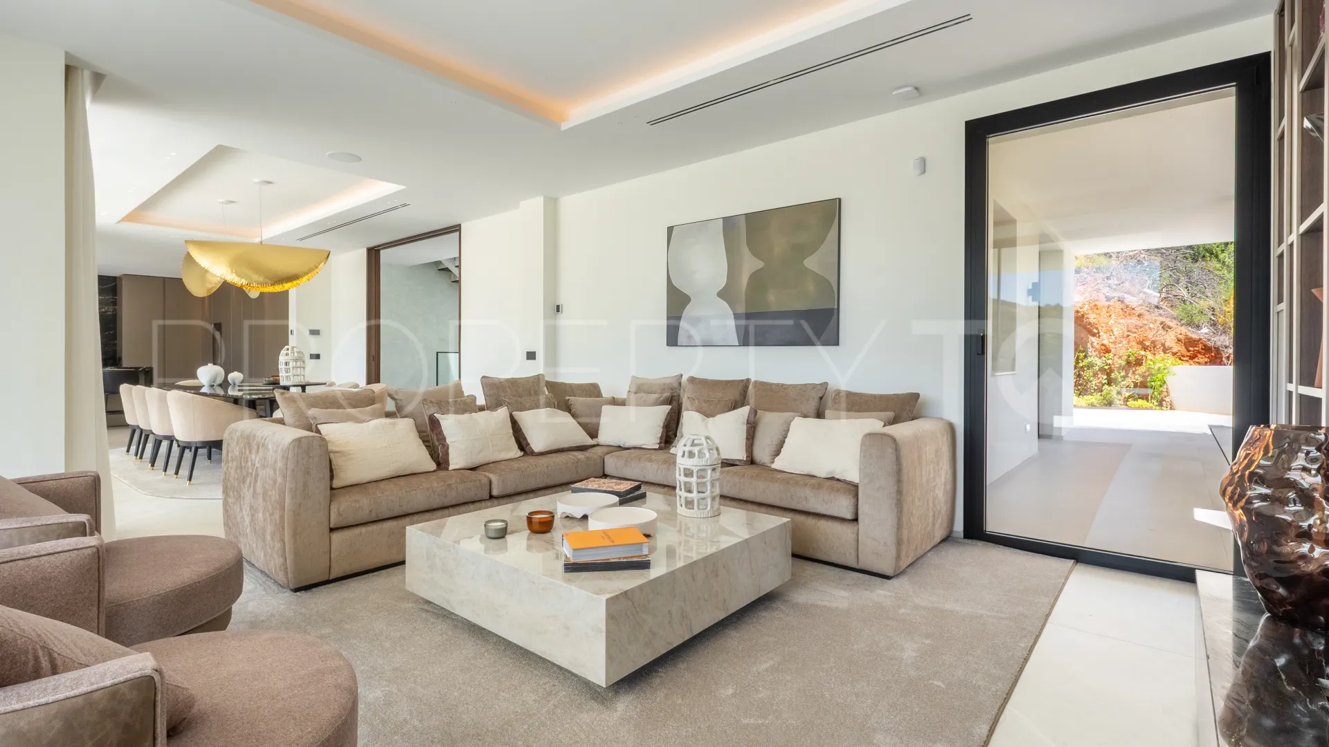 For sale Monte Mayor villa with 8 bedrooms