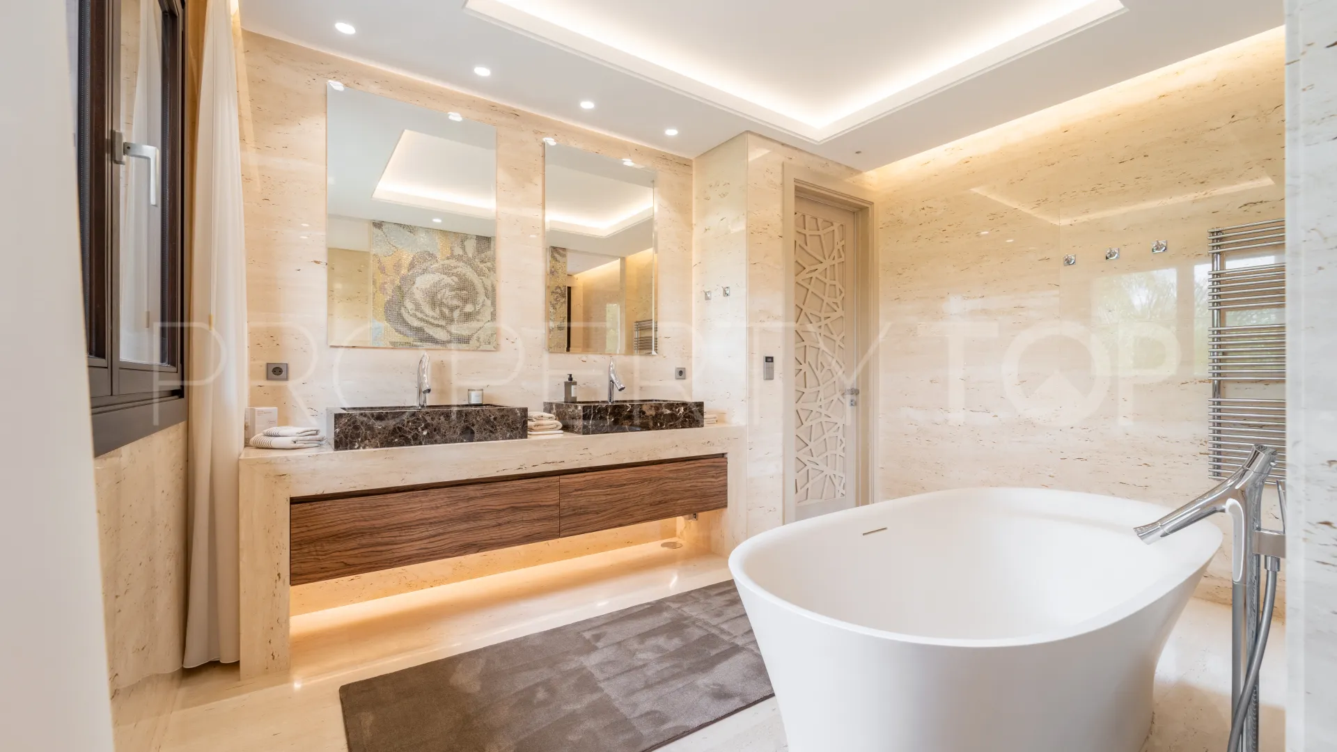 Villa for sale in Los Naranjos