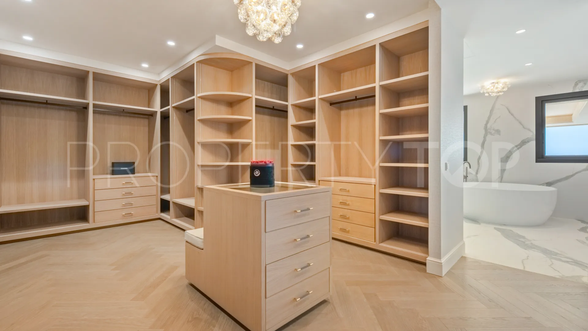 Los Arrayanes 5 bedrooms duplex penthouse for sale