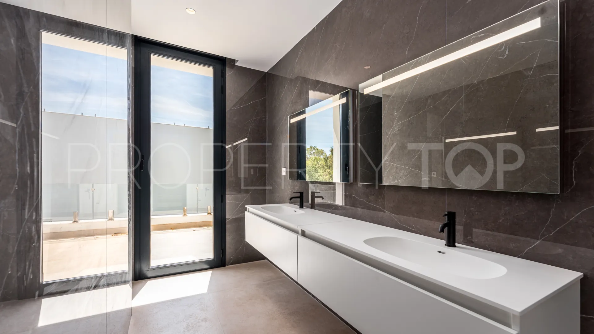 Monte Biarritz, villa con 5 dormitorios en venta
