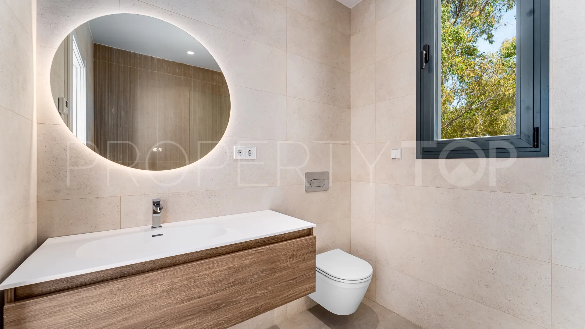 Monte Biarritz, villa con 5 dormitorios en venta