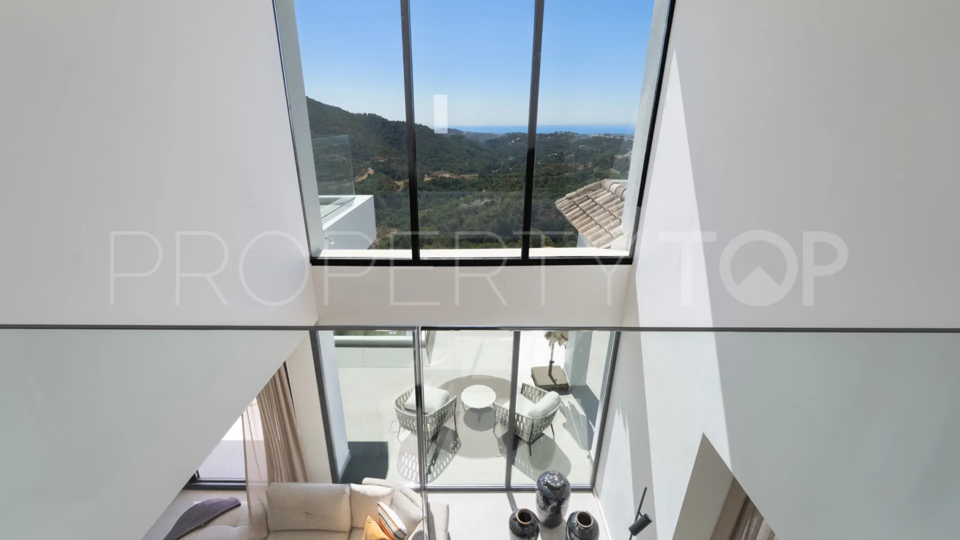 For sale Monte Mayor villa with 5 bedrooms
