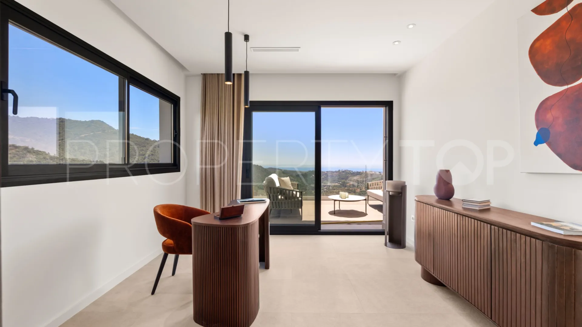 For sale Monte Mayor villa with 5 bedrooms