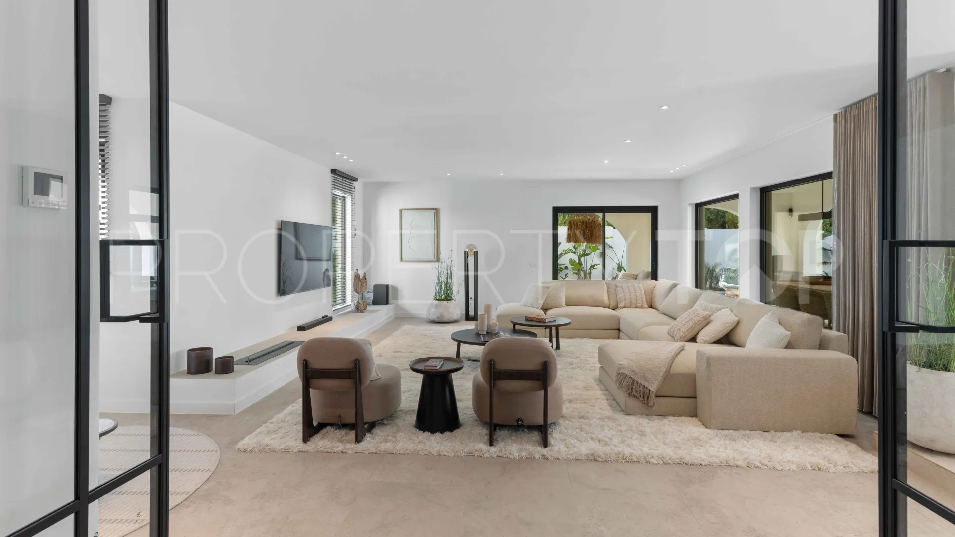 Comprar villa en Guadalmina Baja de 5 dormitorios