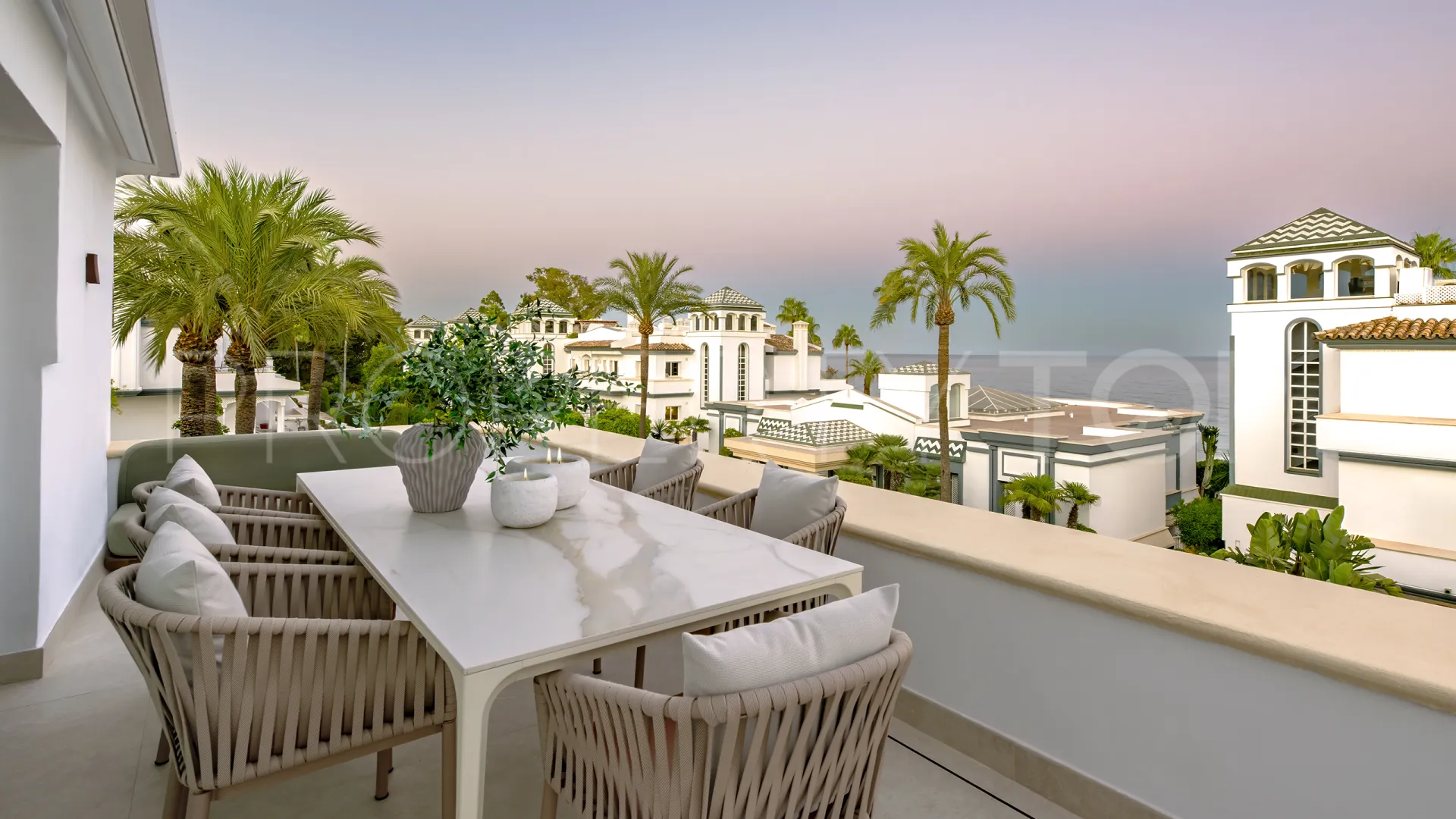For sale 3 bedrooms penthouse in Dominion Beach