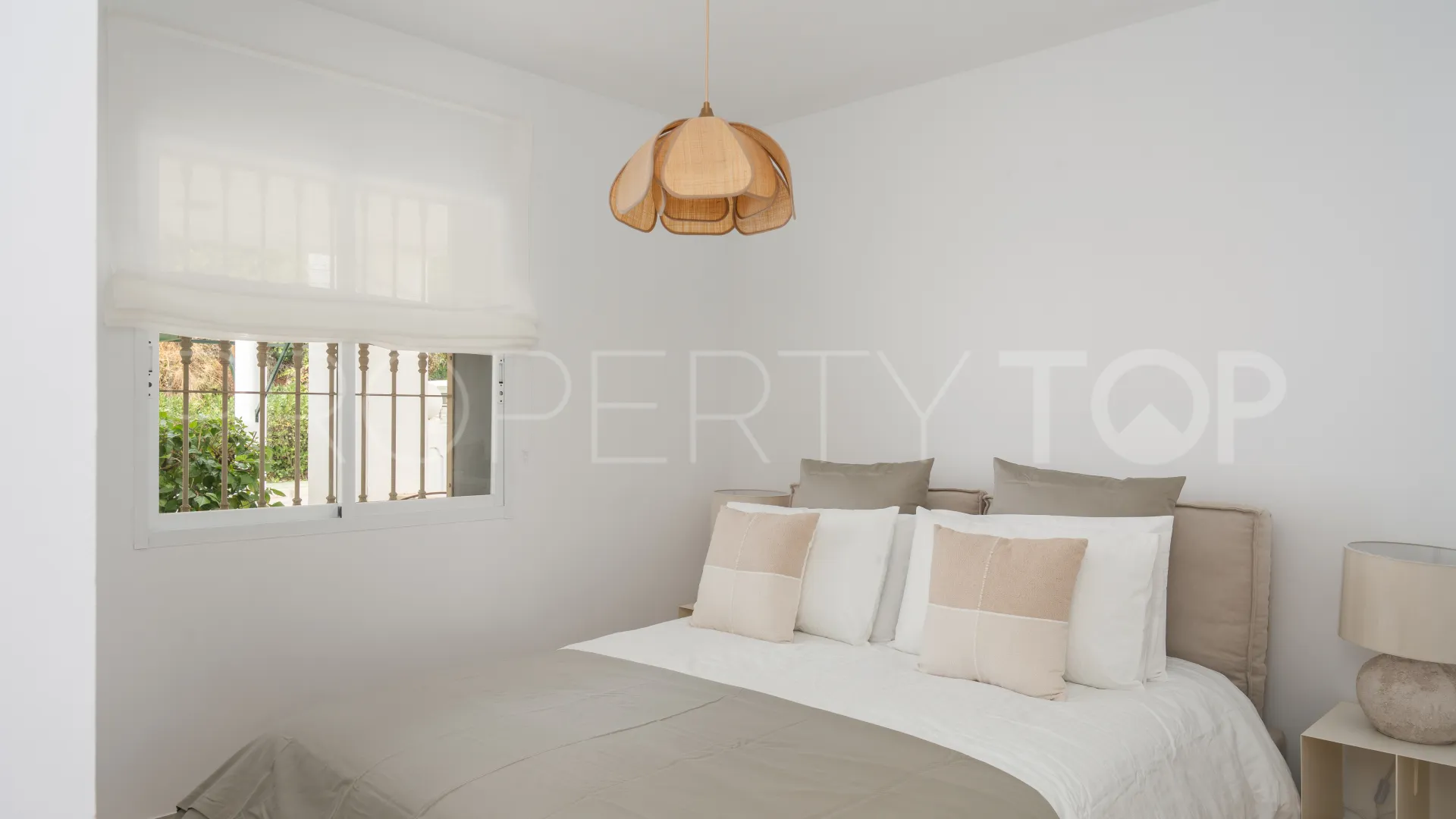 Buy La Quinta apartment with 2 bedrooms