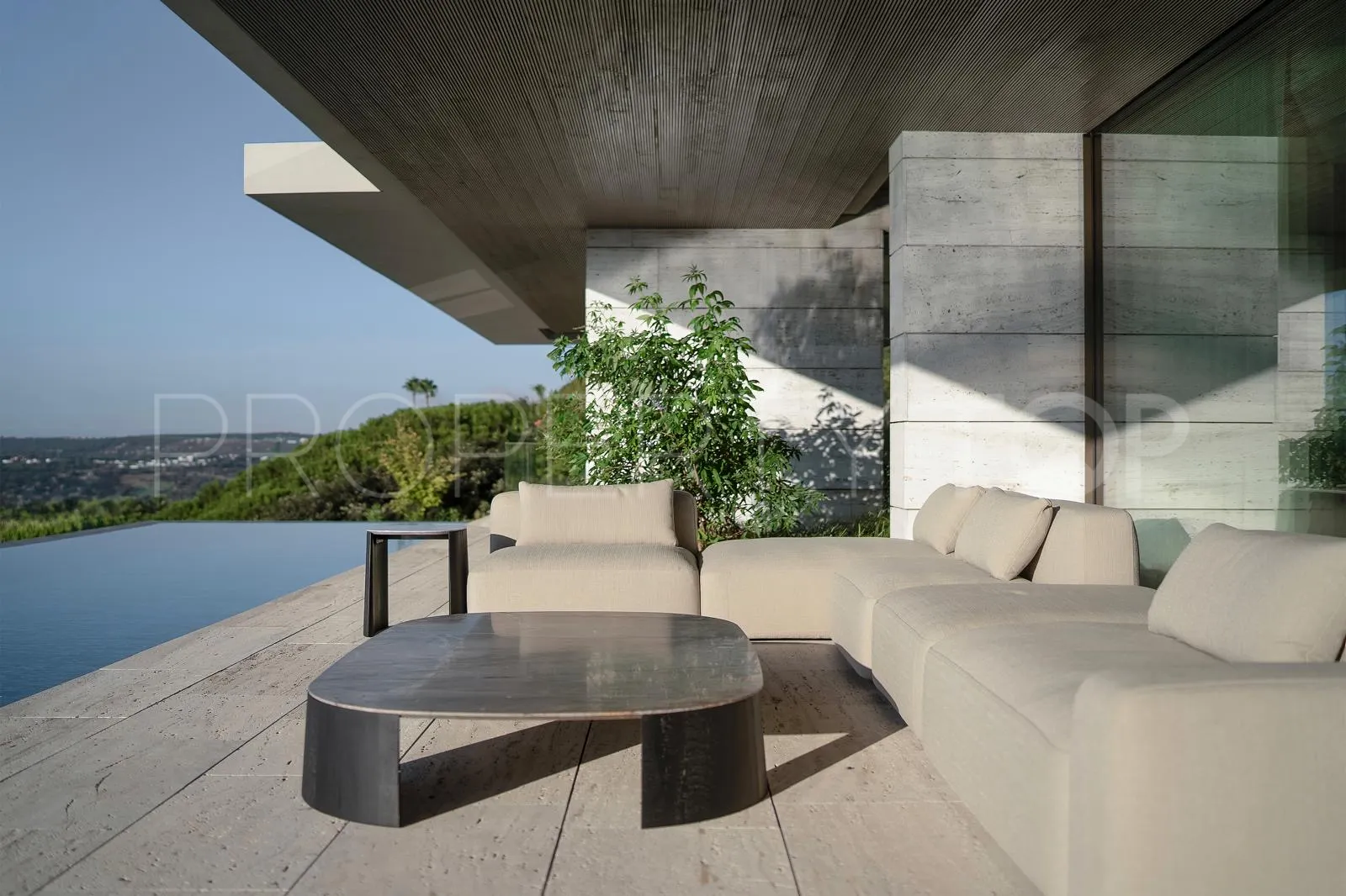 7 bedrooms La Reserva villa for sale