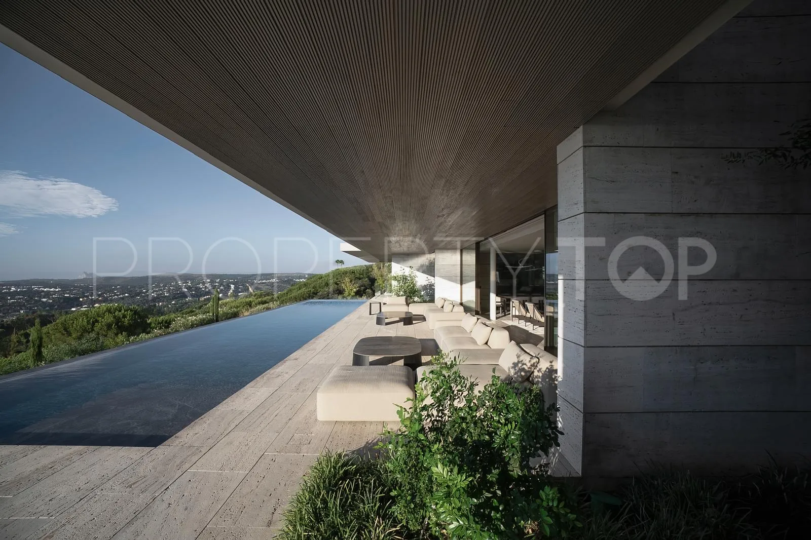 7 bedrooms La Reserva villa for sale