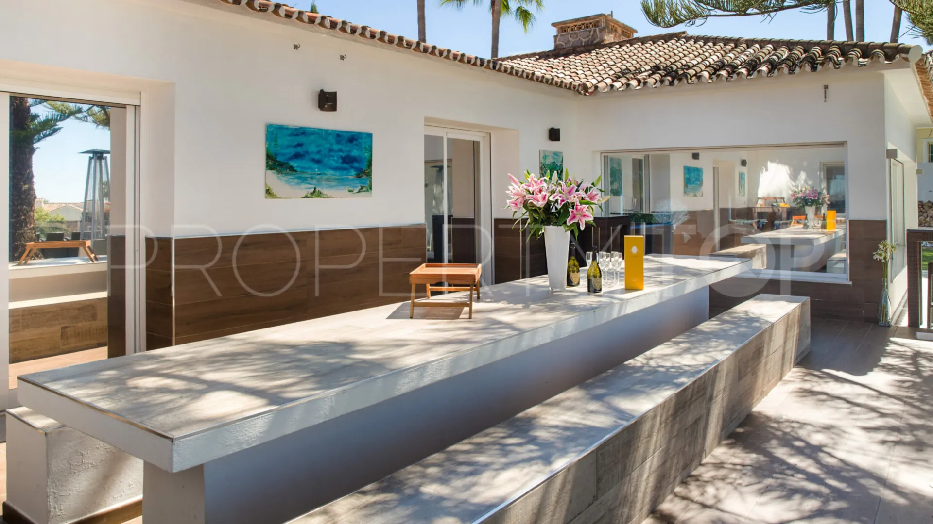 For sale villa with 8 bedrooms in Elviria