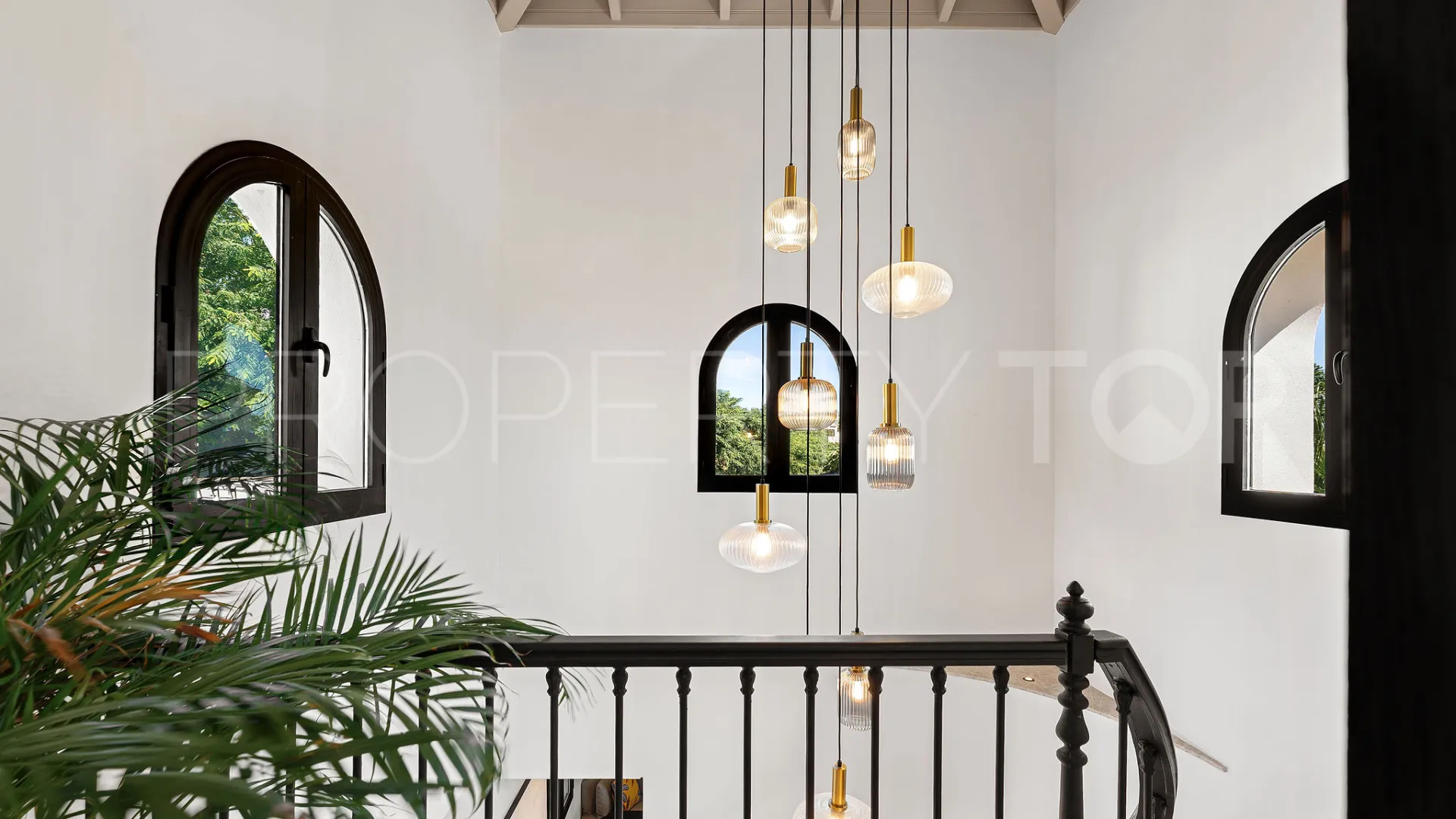 For sale Los Arqueros villa with 5 bedrooms