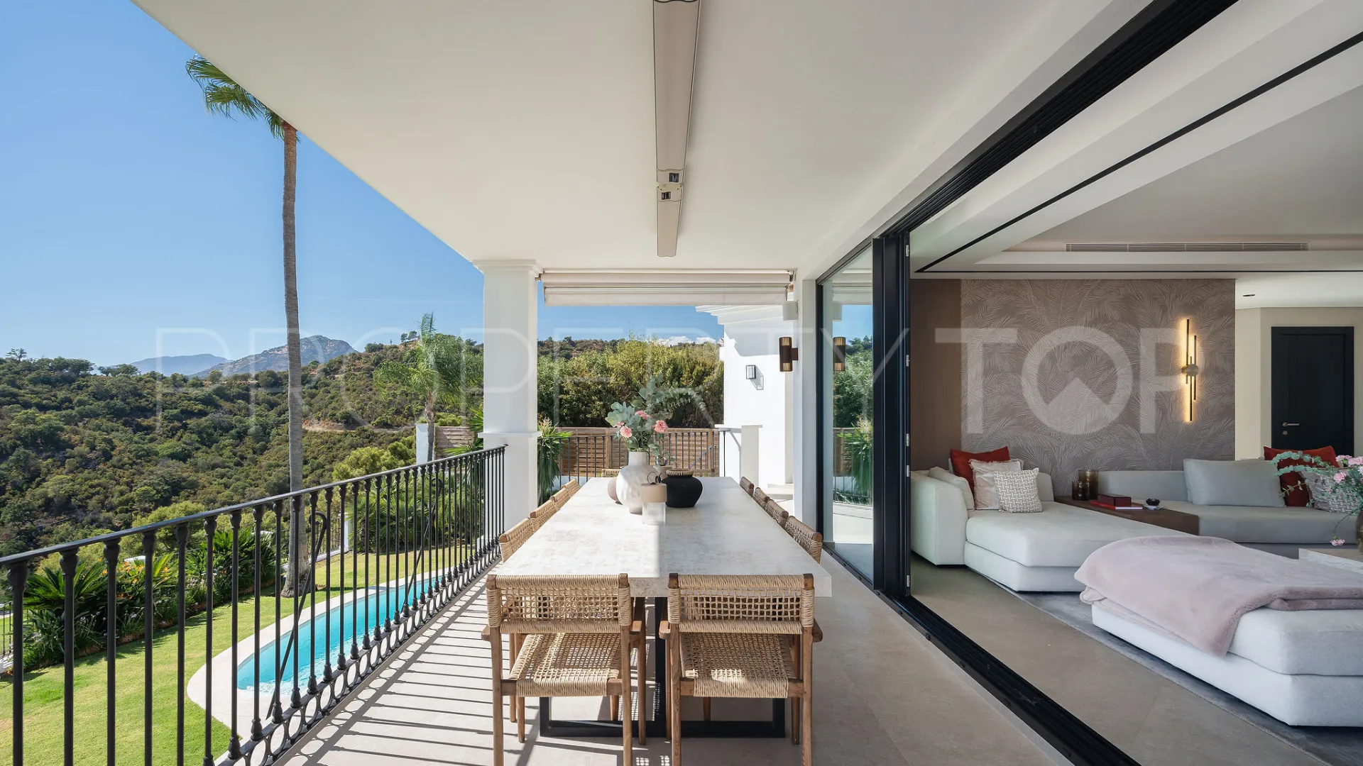 For sale Los Arqueros villa with 5 bedrooms