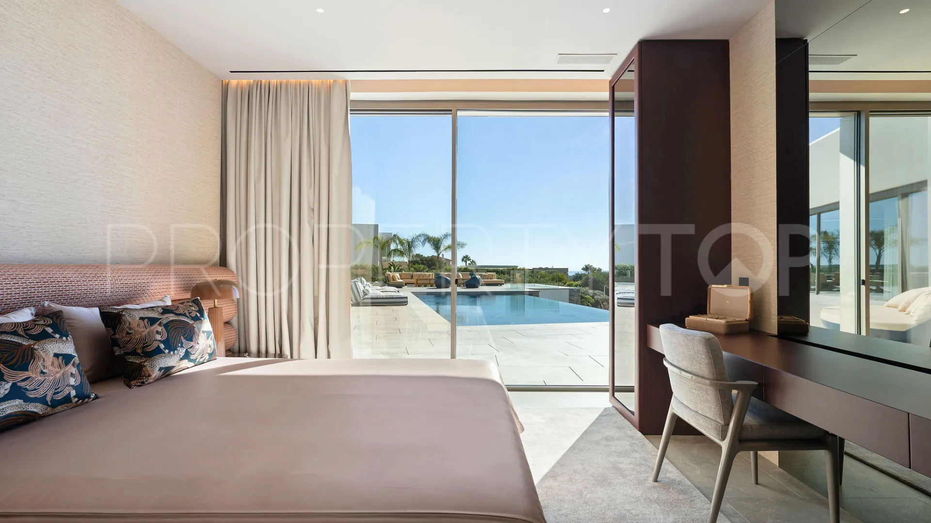 Sotogrande 6 bedrooms villa for sale