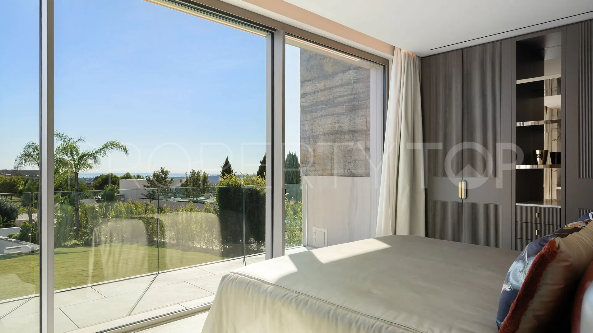 Sotogrande 6 bedrooms villa for sale