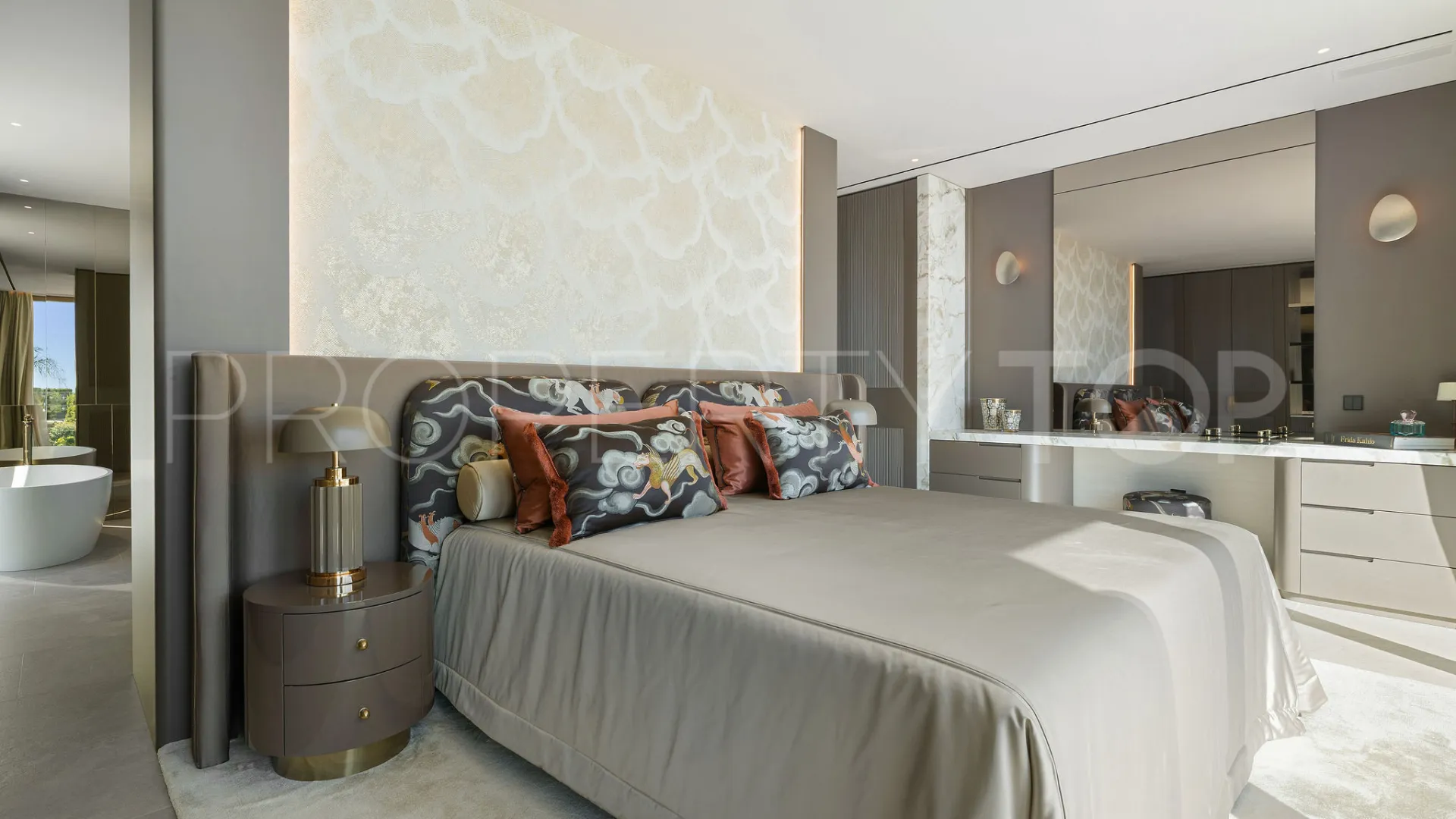 Sotogrande 6 bedrooms villa for sale