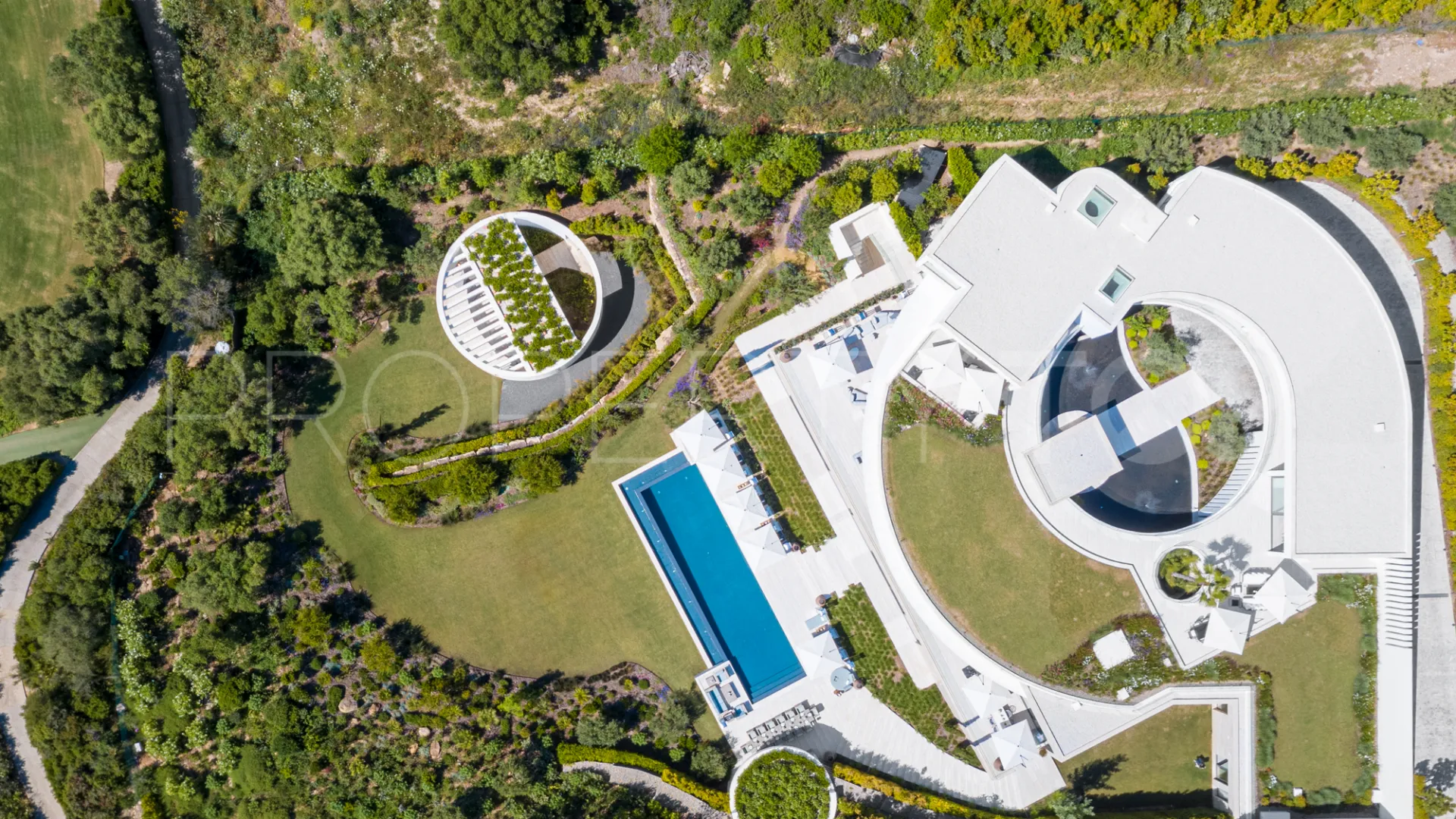 Villa a la venta con 5 dormitorios en La Reserva
