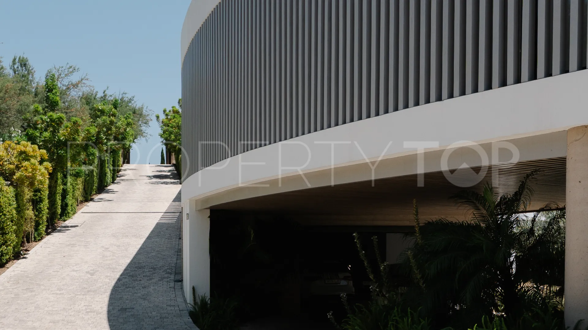 Villa a la venta con 5 dormitorios en La Reserva