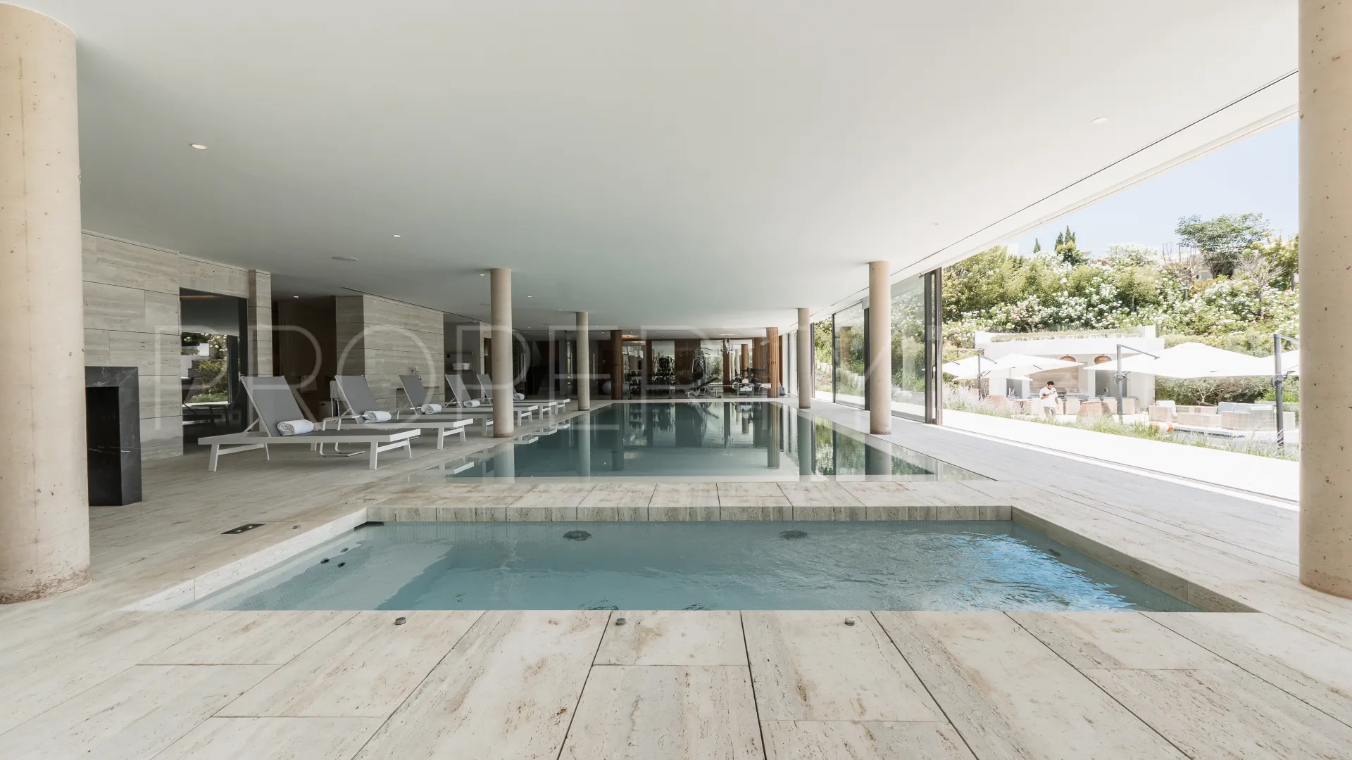 Villa a la venta con 5 dormitorios en La Reserva