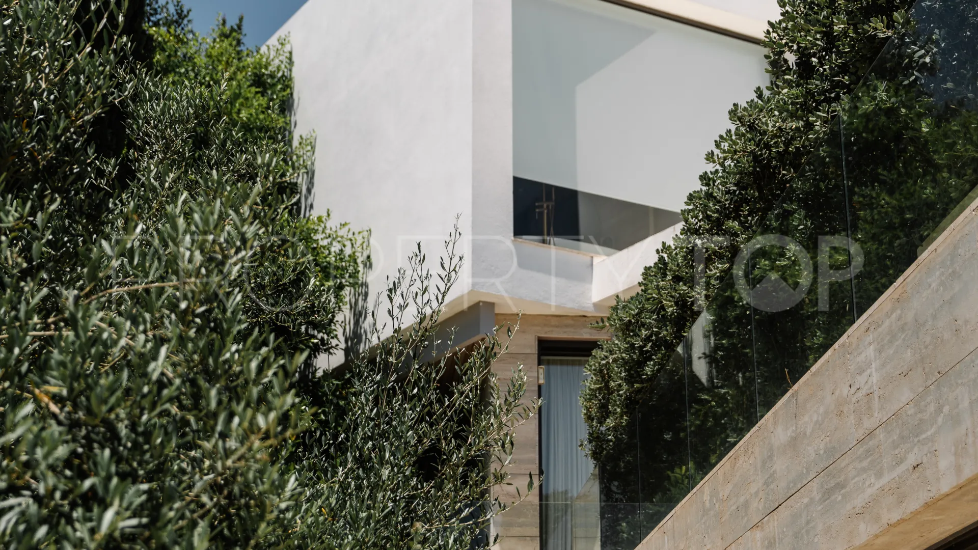 Villa a la venta con 5 dormitorios en La Reserva