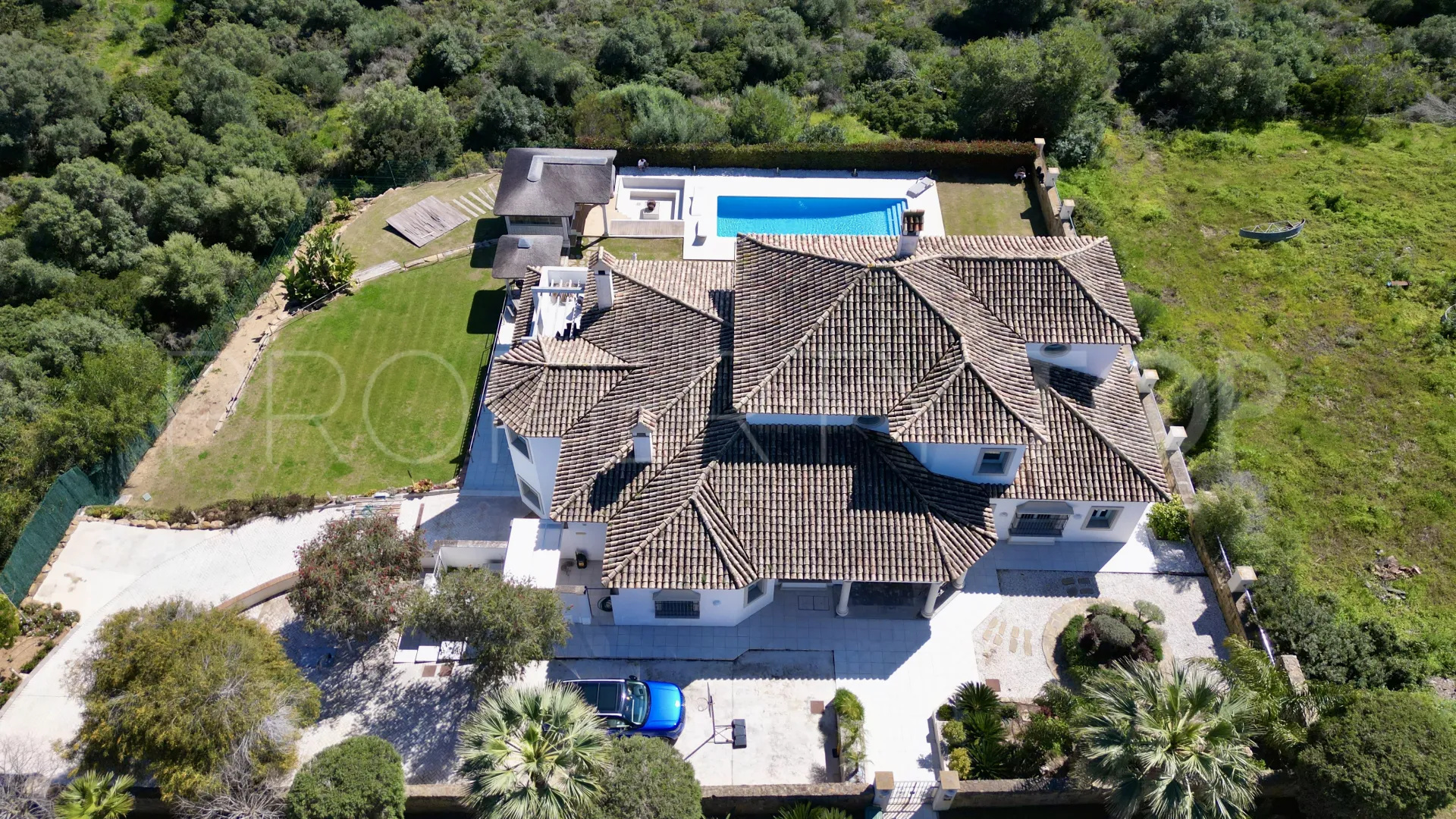 Comprar villa con 5 dormitorios en La Reserva