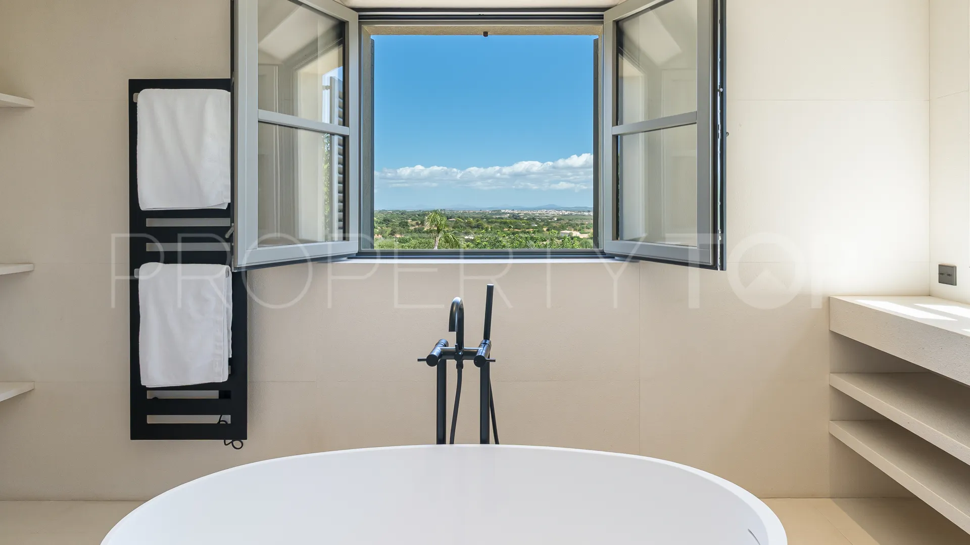 Villa en venta de 5 dormitorios en Santa Maria del Cami