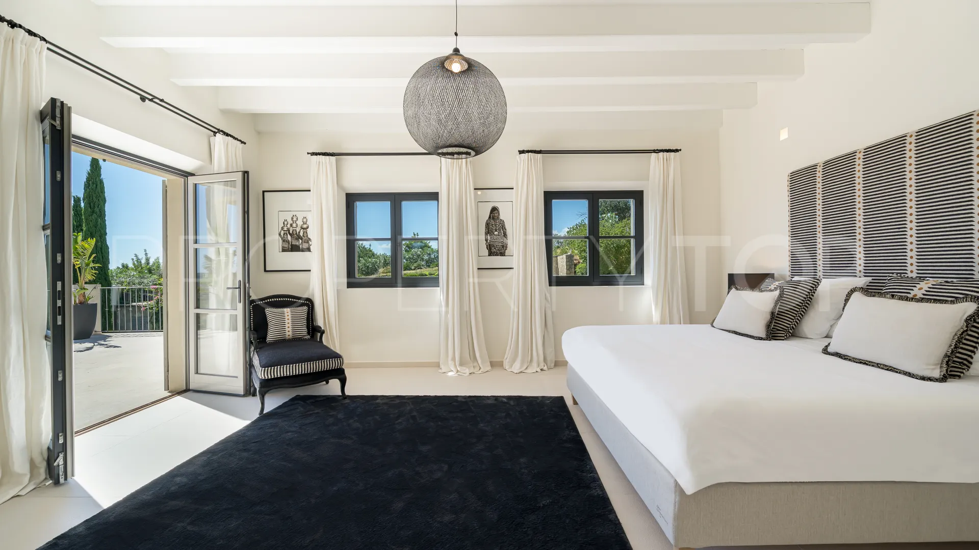 Villa en venta de 5 dormitorios en Santa Maria del Cami