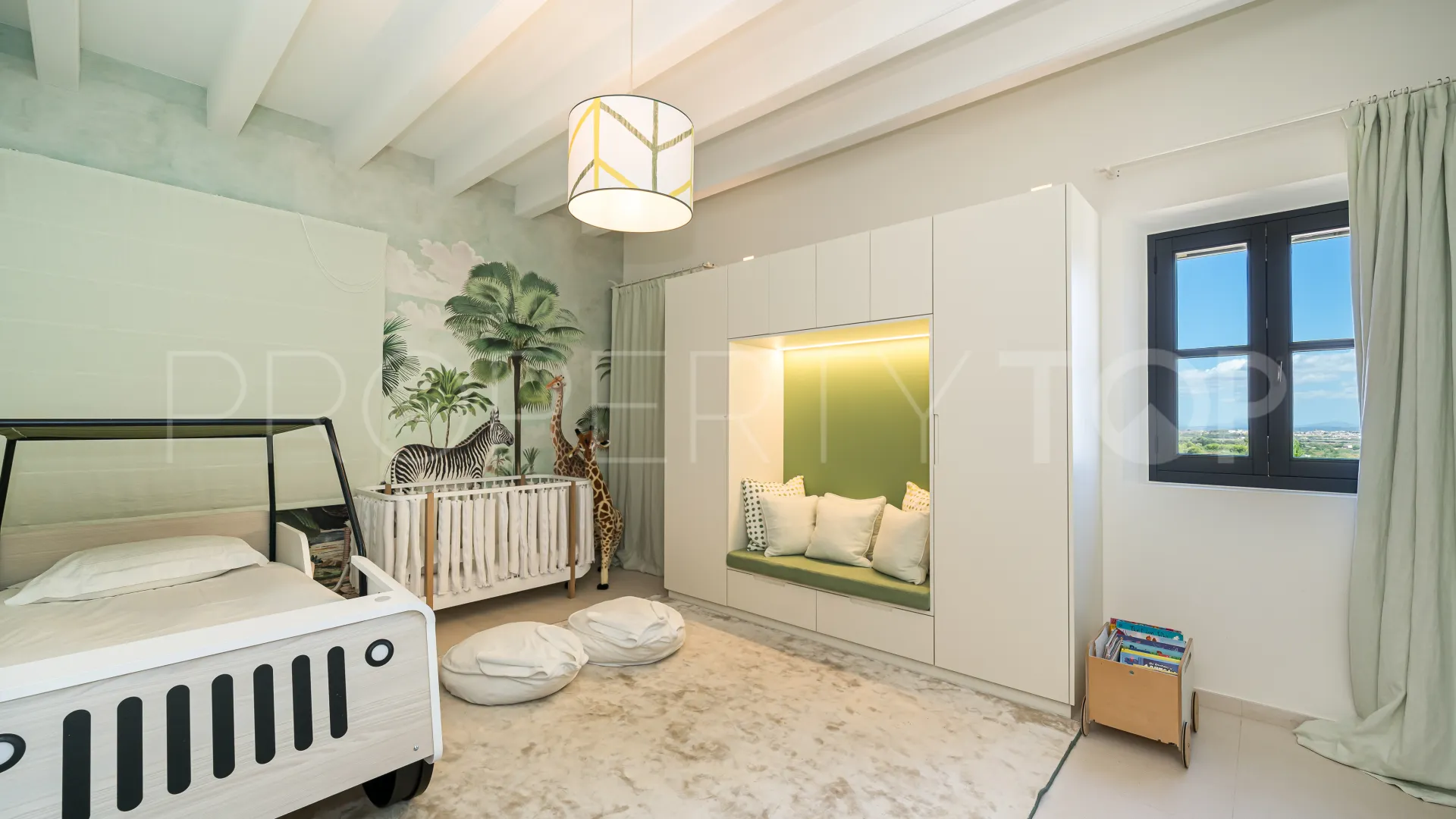 Villa en venta de 5 dormitorios en Santa Maria del Cami