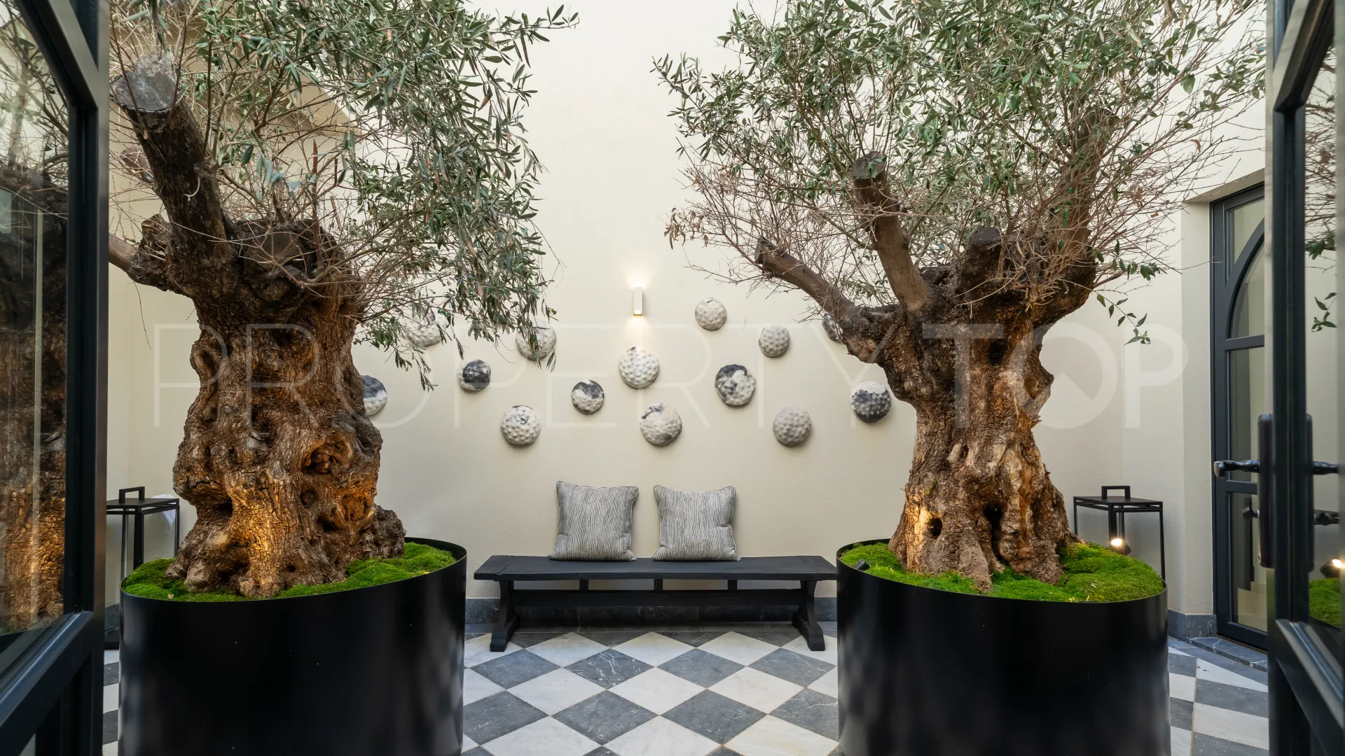 Villa en venta de 5 dormitorios en Santa Maria del Cami