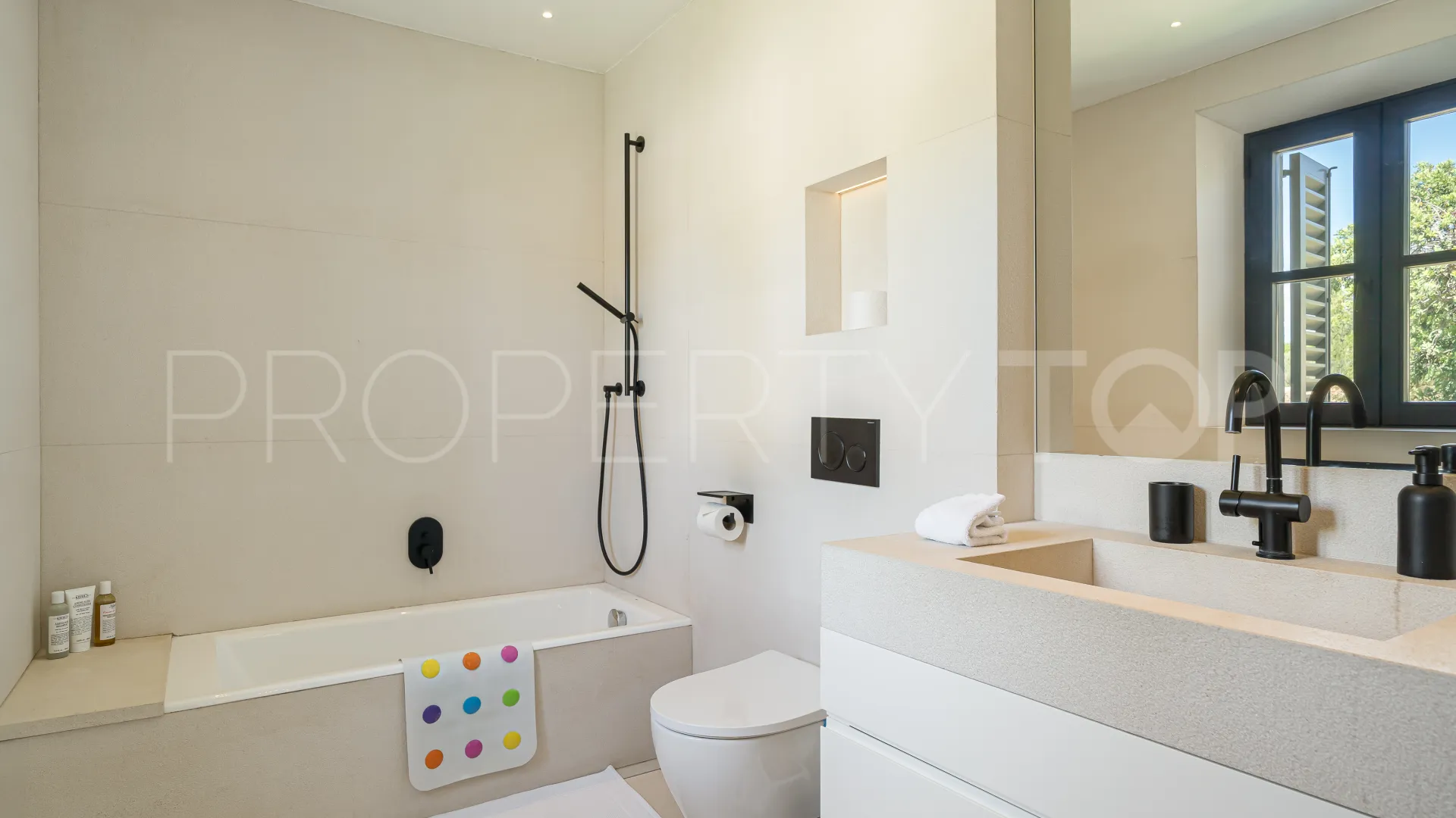 Villa en venta de 5 dormitorios en Santa Maria del Cami