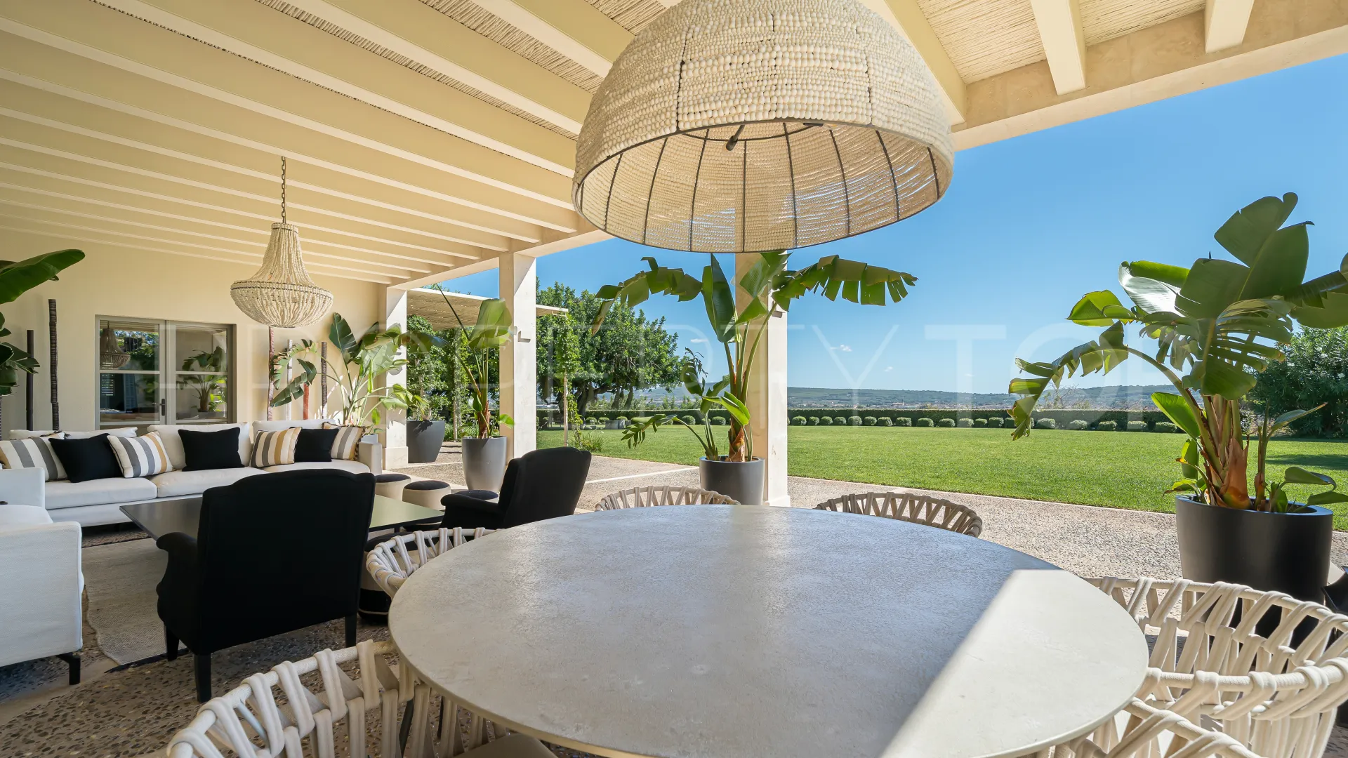 Villa en venta de 5 dormitorios en Santa Maria del Cami