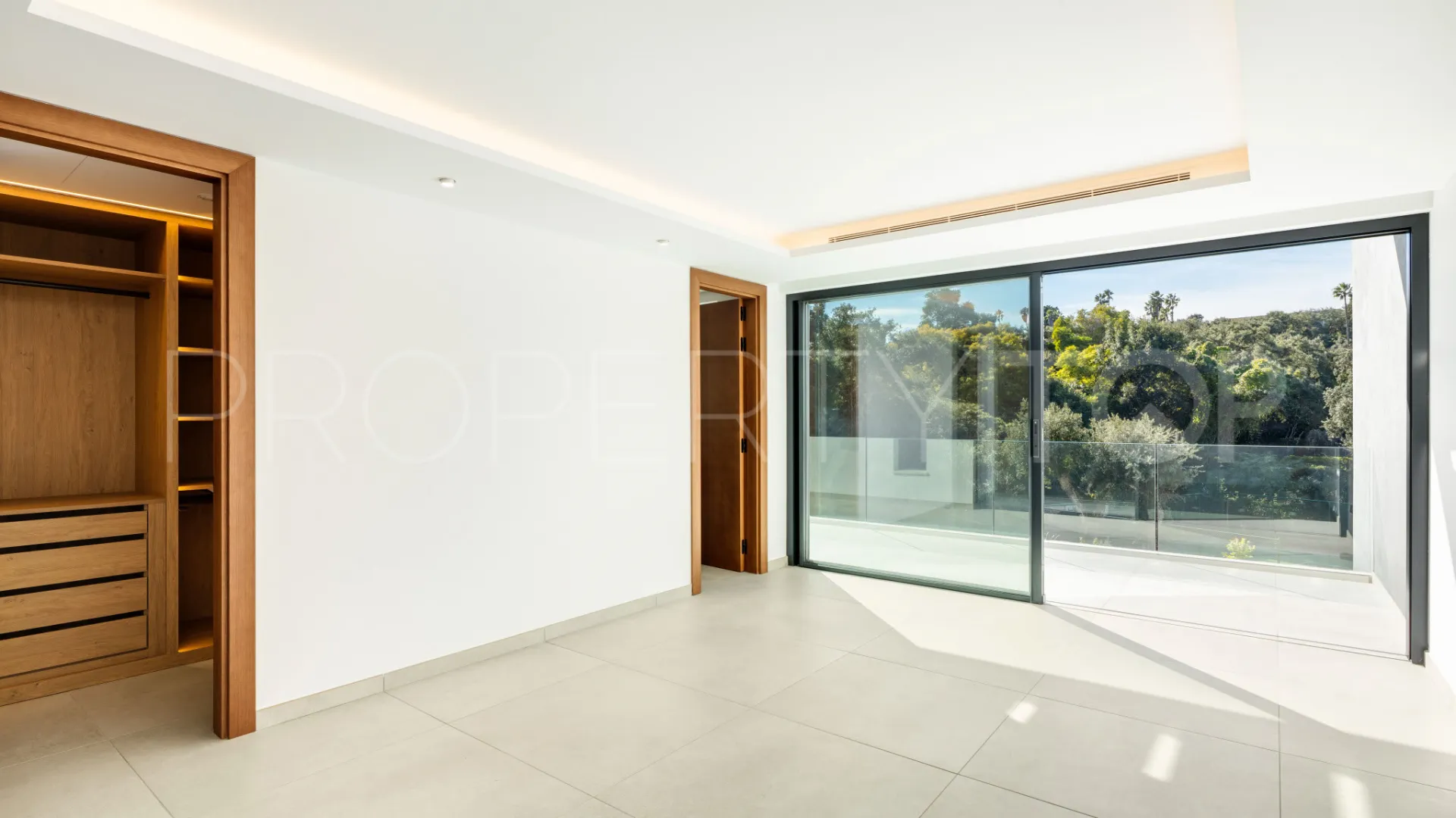 Villa en venta en Sotogrande Alto con 7 dormitorios