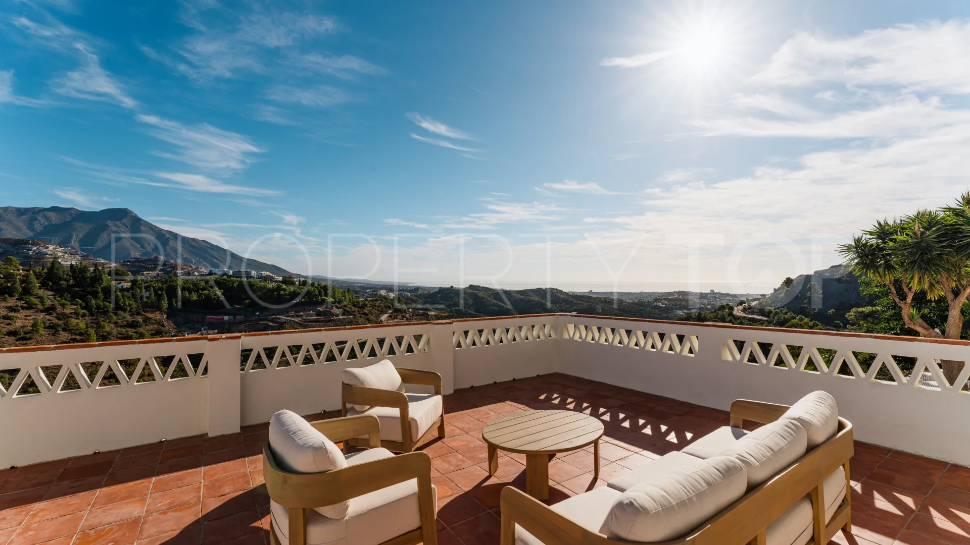 El Madroñal, villa con 6 dormitorios en venta