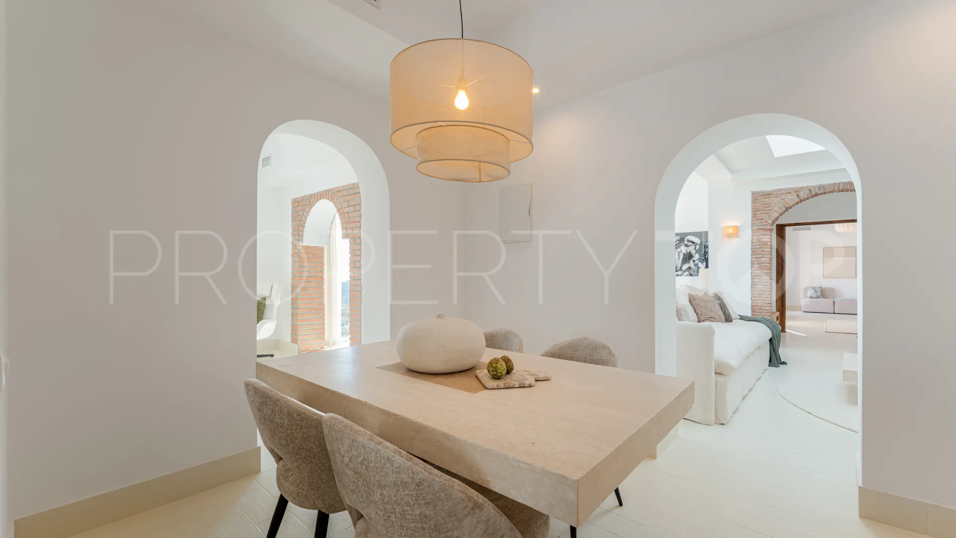 El Madroñal, villa con 6 dormitorios en venta