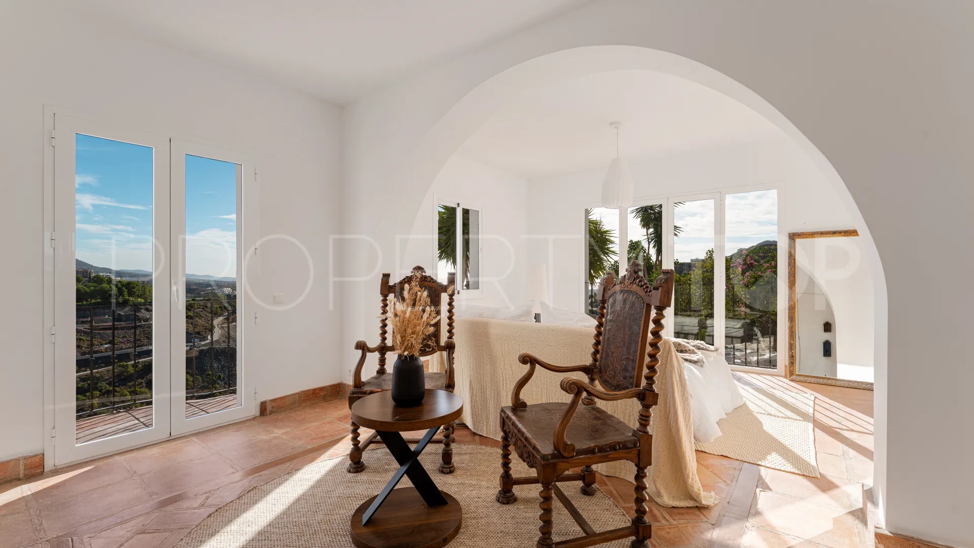 El Madroñal, villa con 6 dormitorios en venta