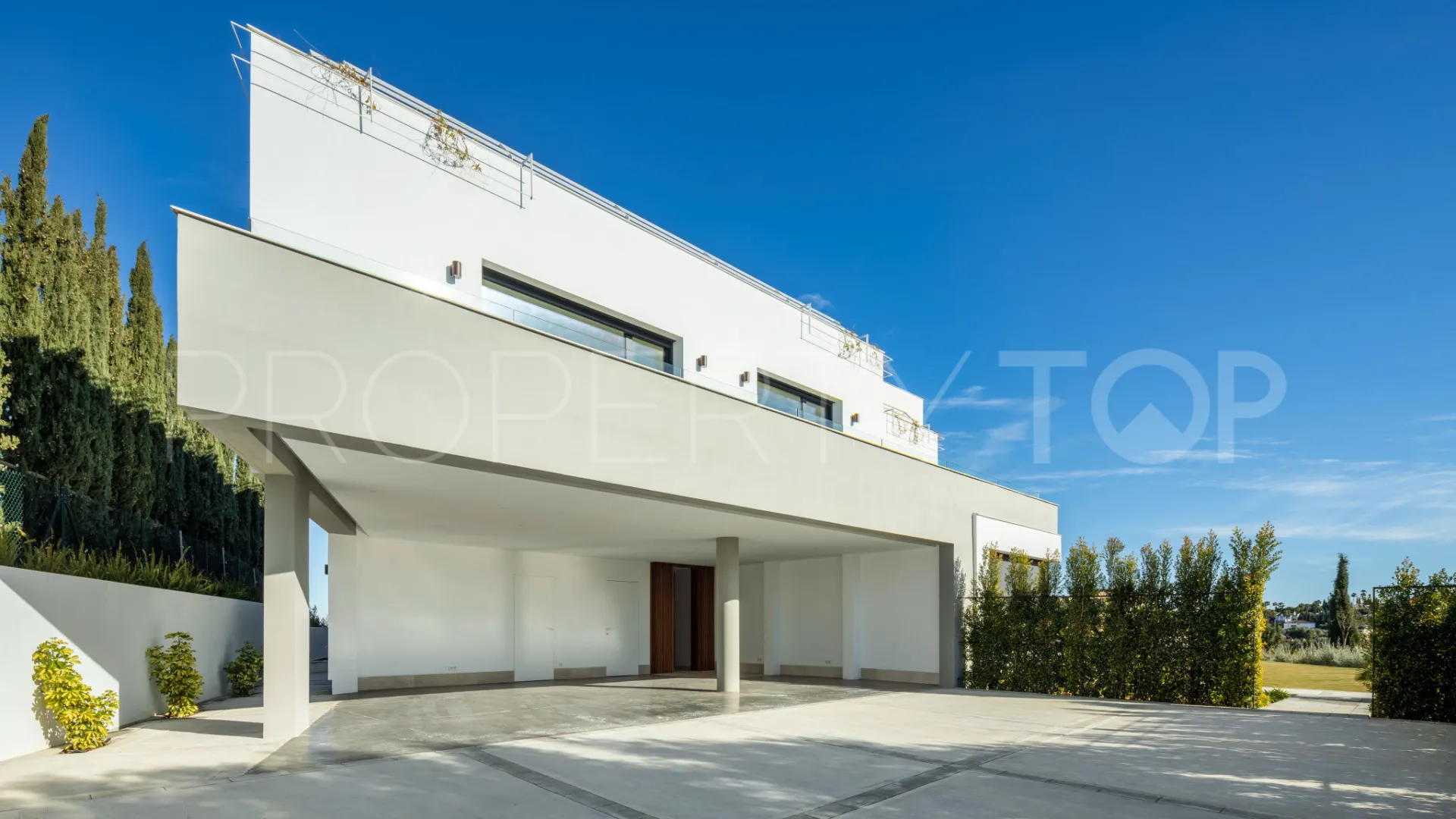 Villa a la venta en Sotogrande con 8 dormitorios