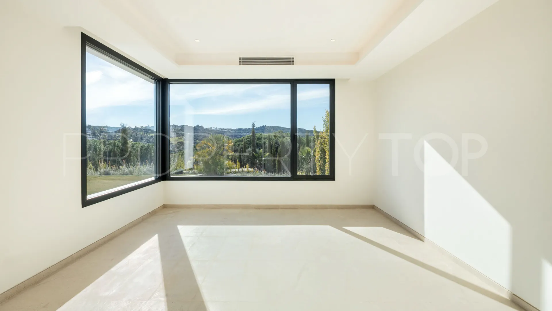 Villa a la venta en Sotogrande con 8 dormitorios