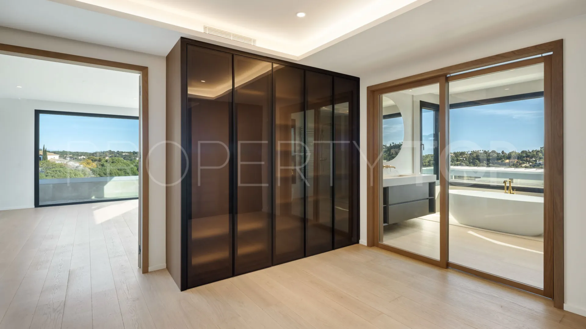 Villa a la venta en Sotogrande con 8 dormitorios
