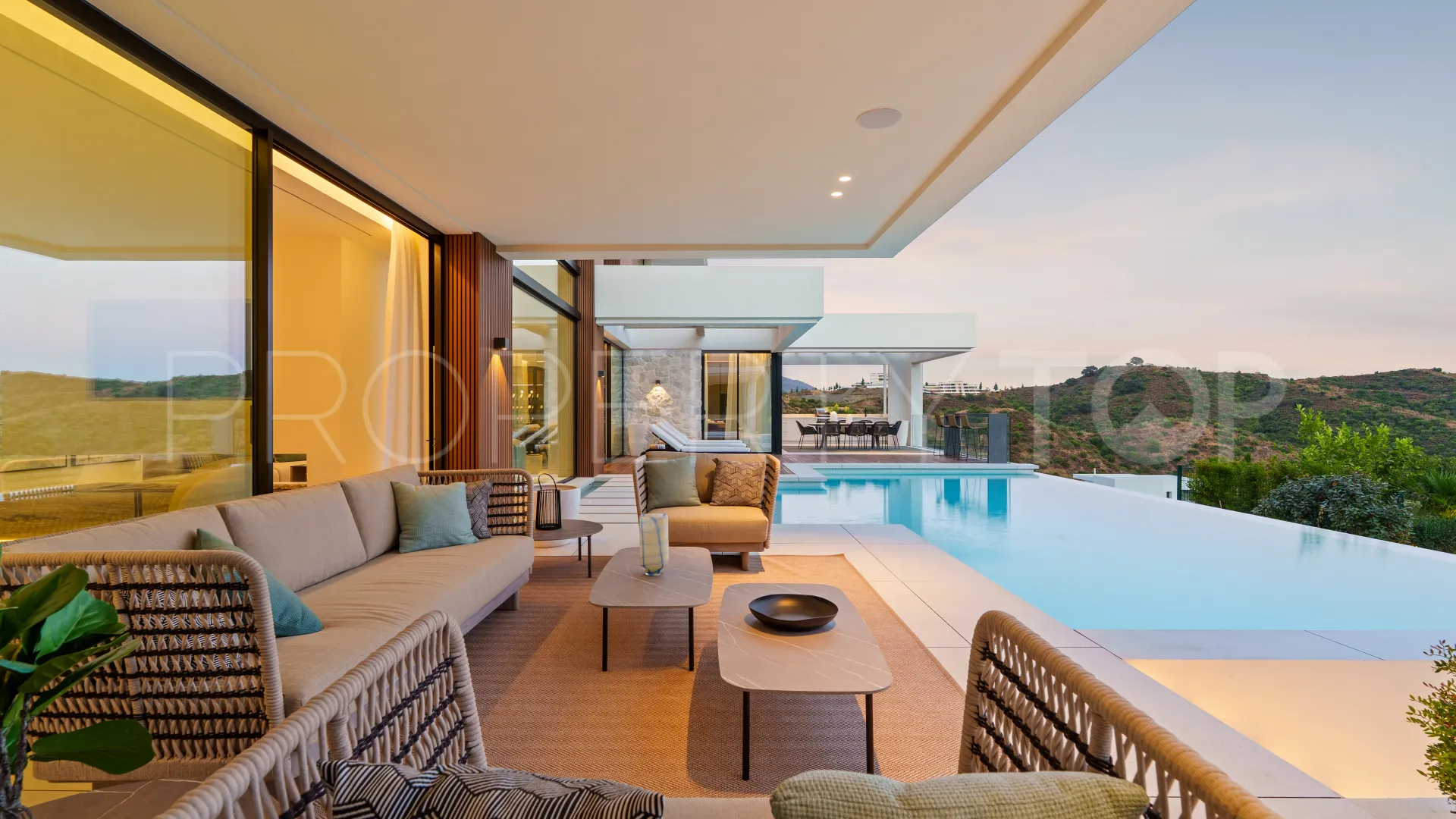 6 bedrooms Lomas de La Quinta villa for sale