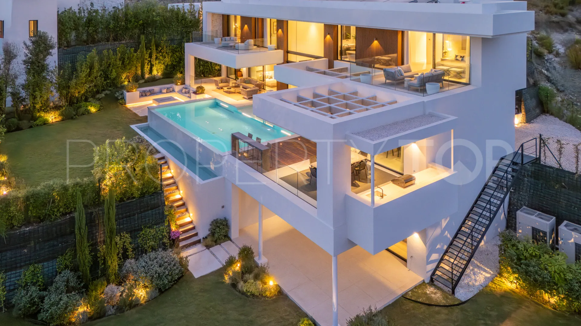 6 bedrooms Lomas de La Quinta villa for sale