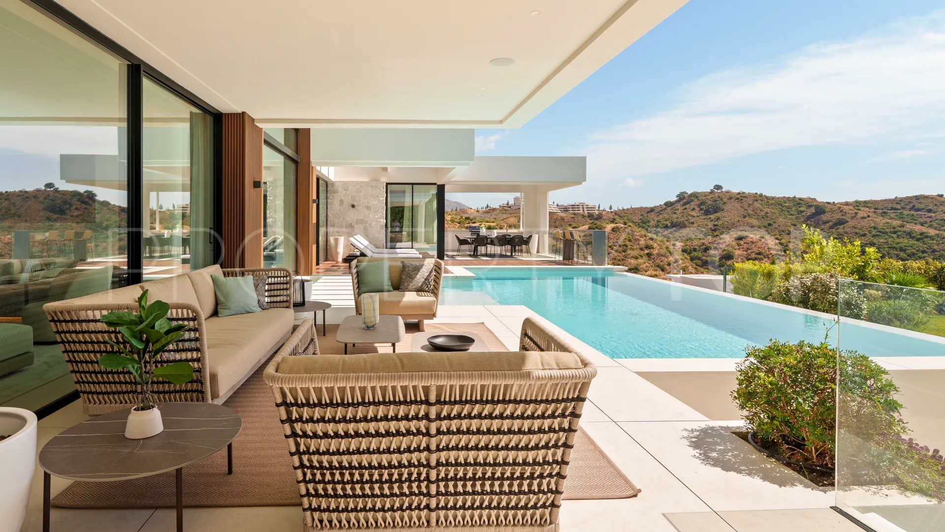 6 bedrooms Lomas de La Quinta villa for sale