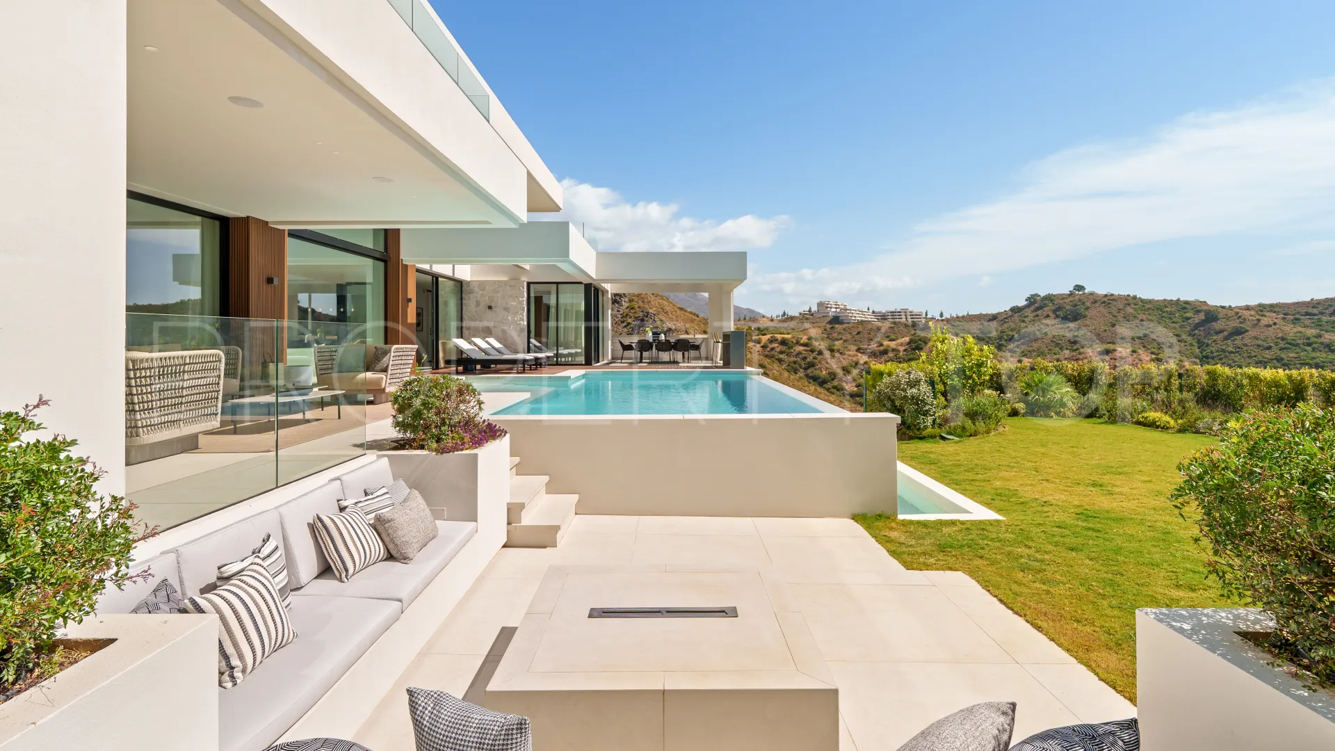 6 bedrooms Lomas de La Quinta villa for sale