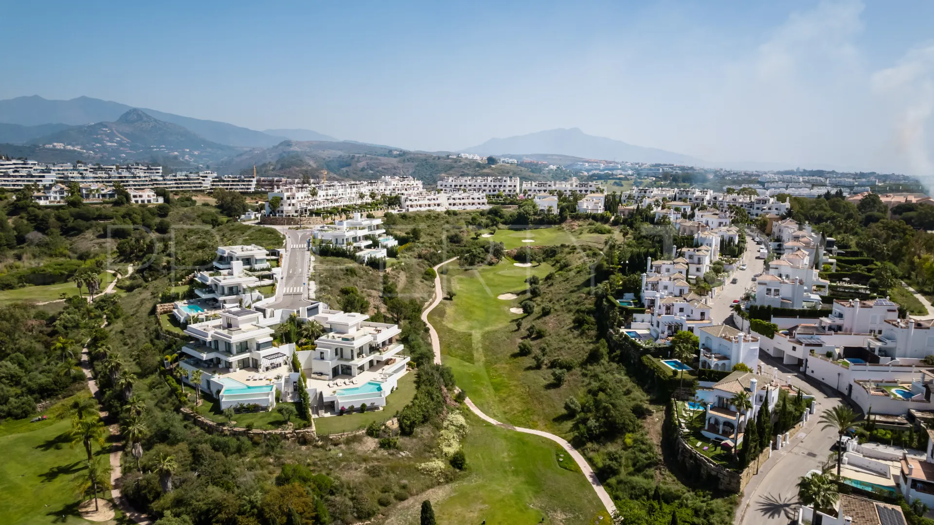 For sale villa in La Resina Golf