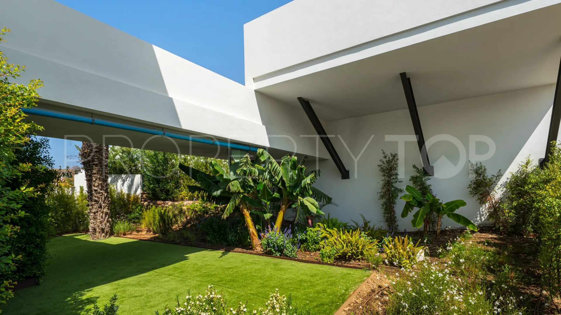 For sale villa in La Resina Golf