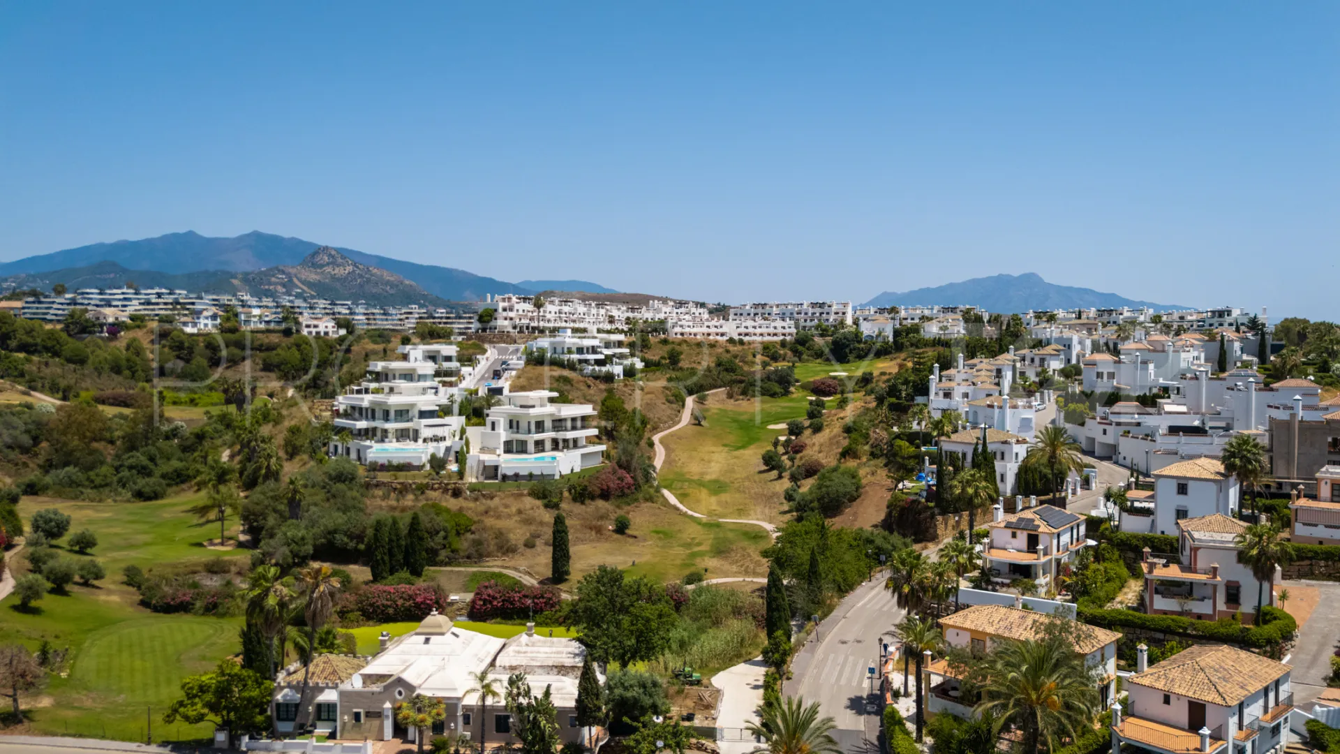 For sale villa in La Resina Golf