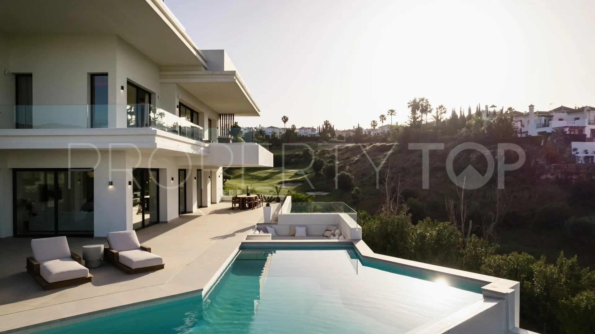 For sale villa in La Resina Golf