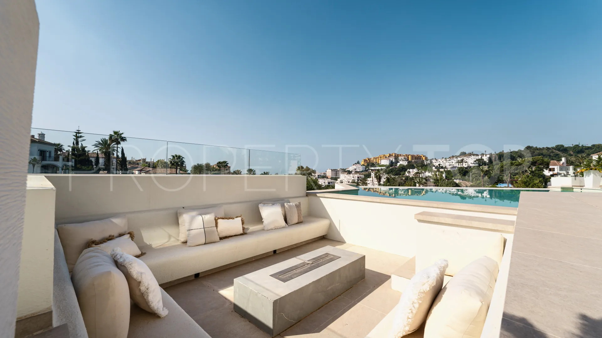For sale villa in La Resina Golf