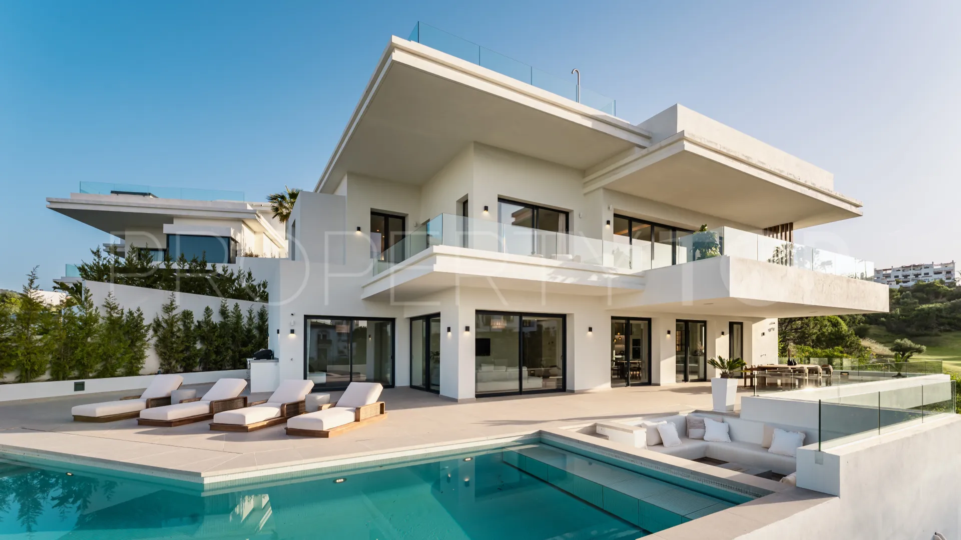 For sale villa in La Resina Golf