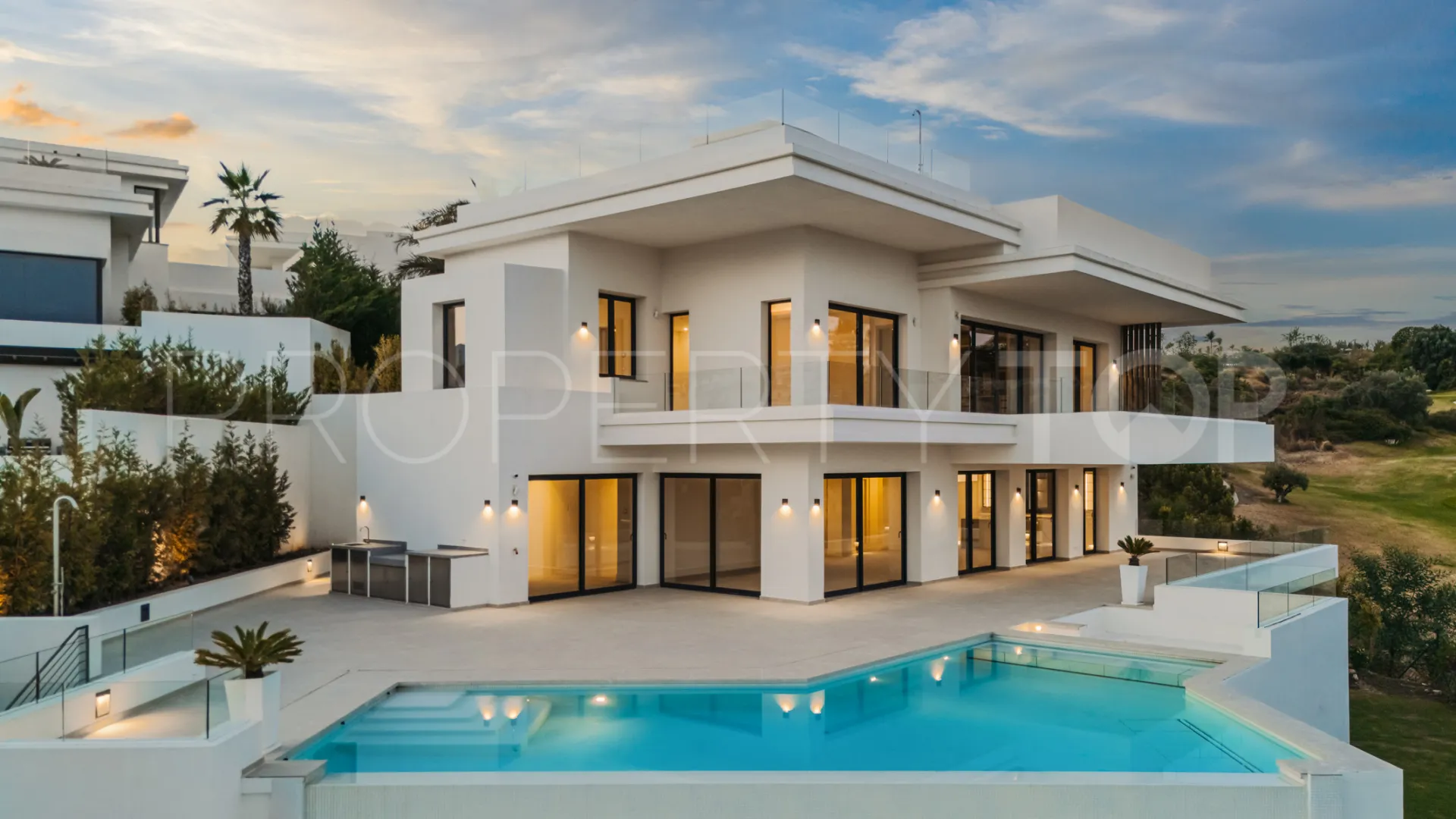 For sale villa in La Resina Golf