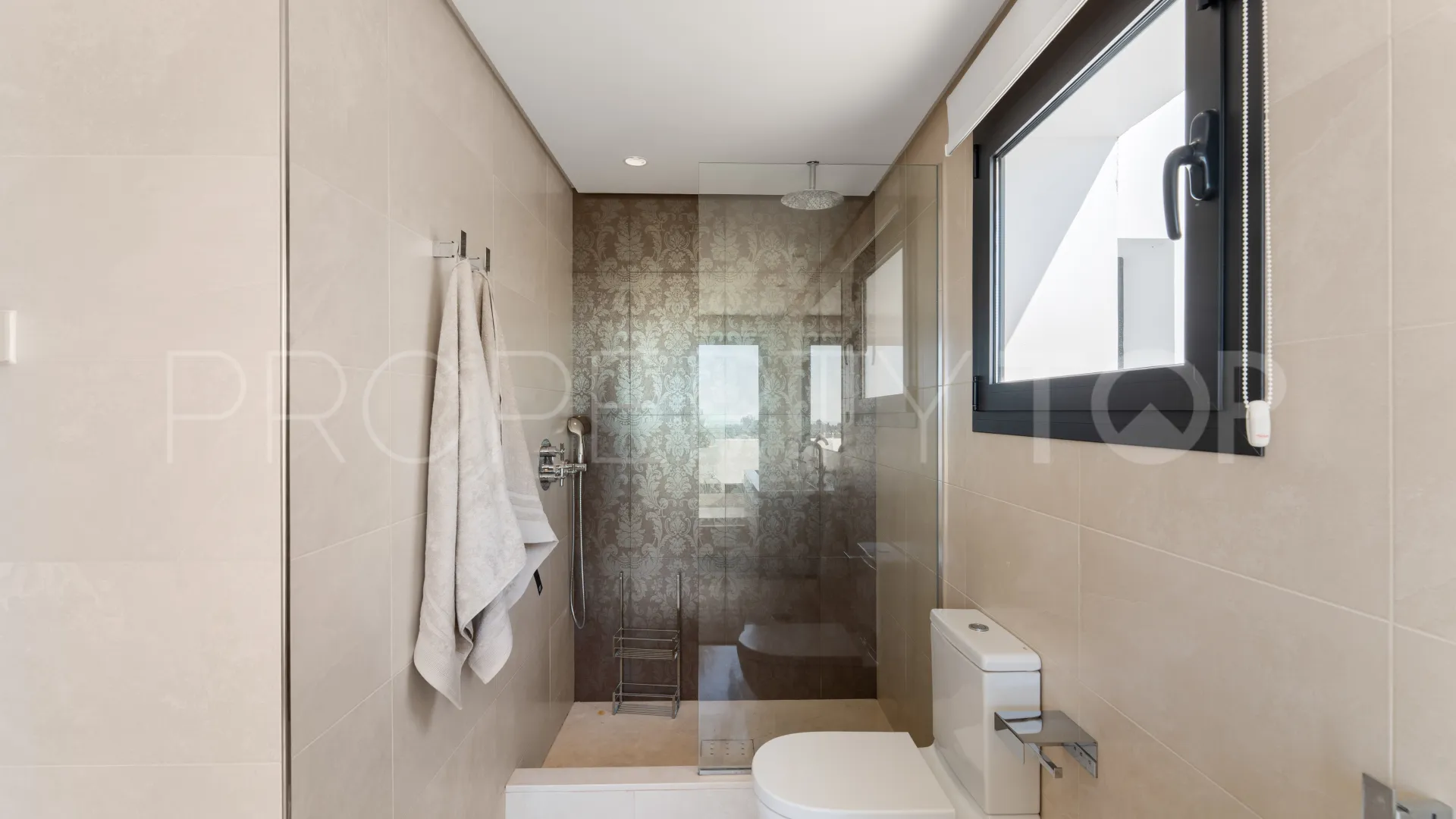 5 bedrooms villa for sale in Atalaya Fairways